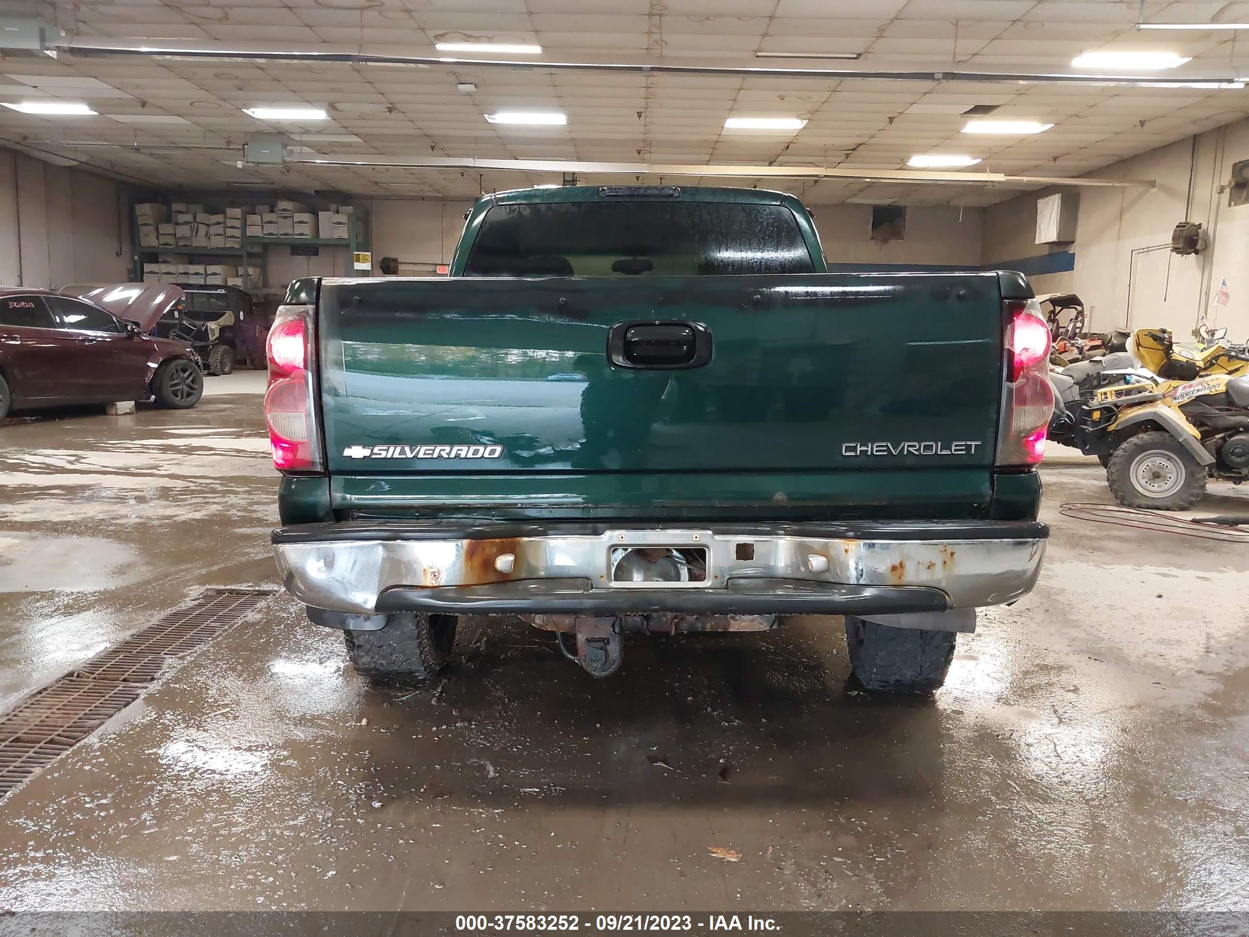 Photo 15 VIN: 2GCEK19B551328200 - CHEVROLET SILVERADO 