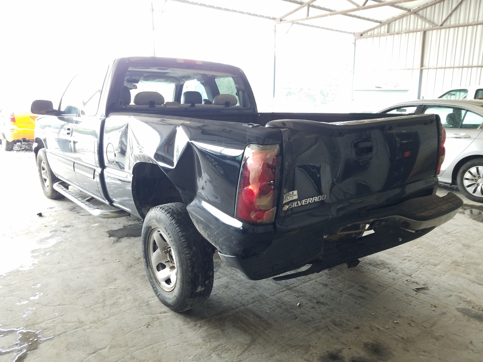 Photo 2 VIN: 2GCEK19B761284153 - CHEVROLET SILVERADO 