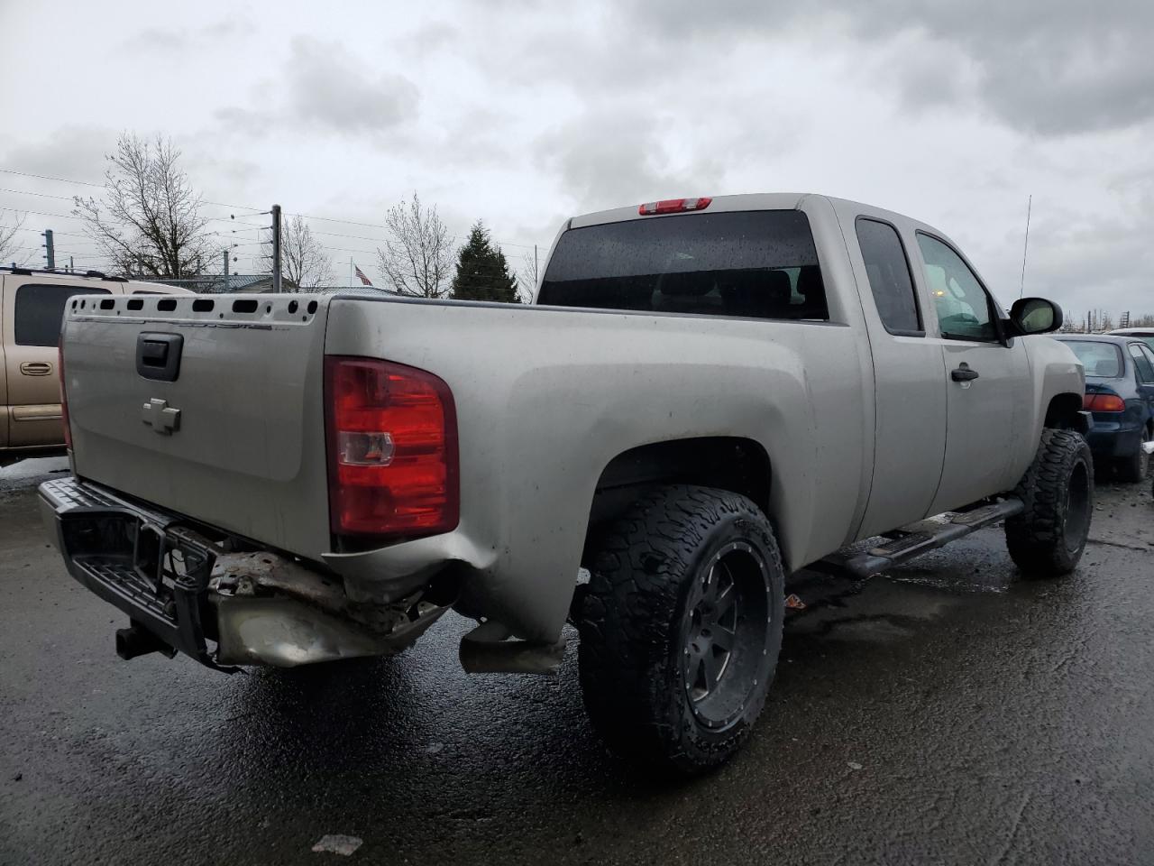 Photo 2 VIN: 2GCEK19C091139002 - CHEVROLET SILVERADO 