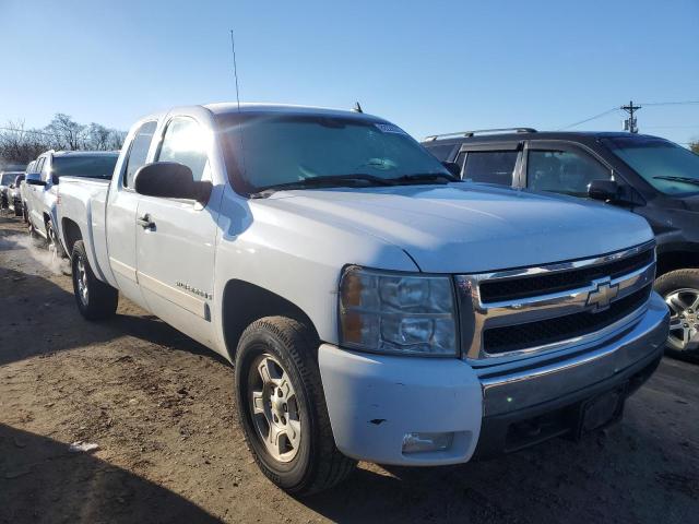 Photo 3 VIN: 2GCEK19C371724380 - CHEVROLET SILVERADO 