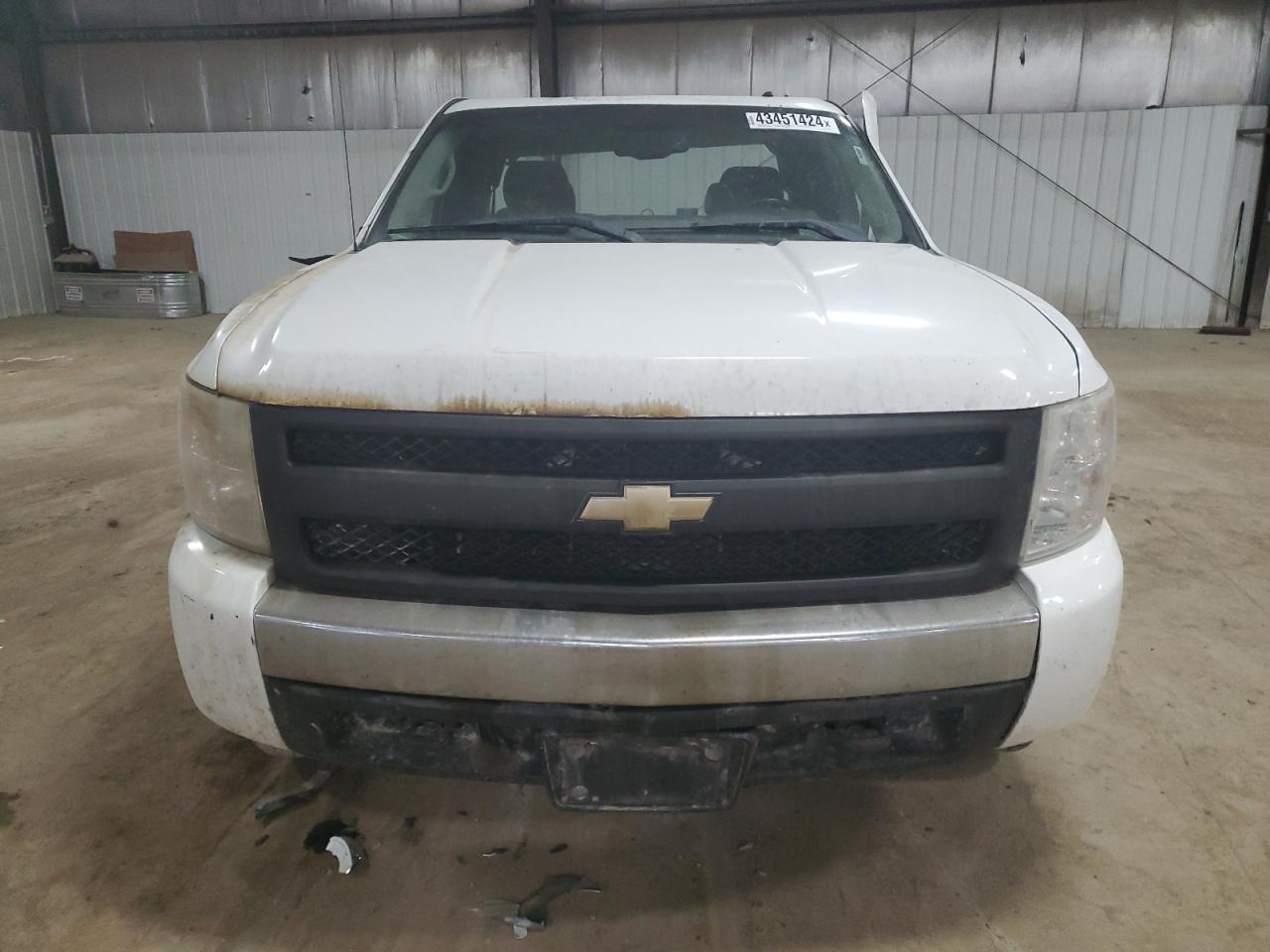 Photo 4 VIN: 2GCEK19J081105803 - CHEVROLET SILVERADO 