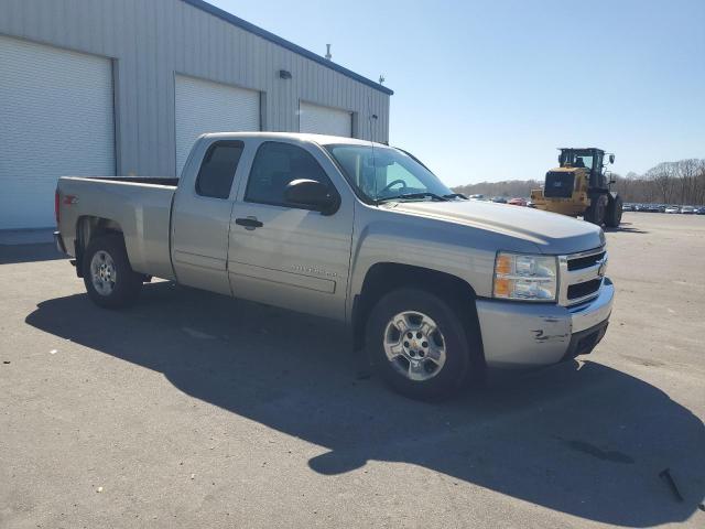 Photo 3 VIN: 2GCEK19J081302552 - CHEVROLET SILVERADO 