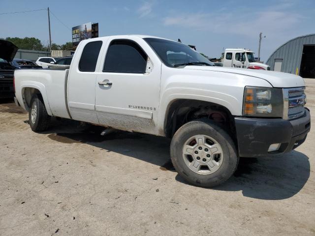 Photo 3 VIN: 2GCEK19J181232821 - CHEVROLET SILVERADO 