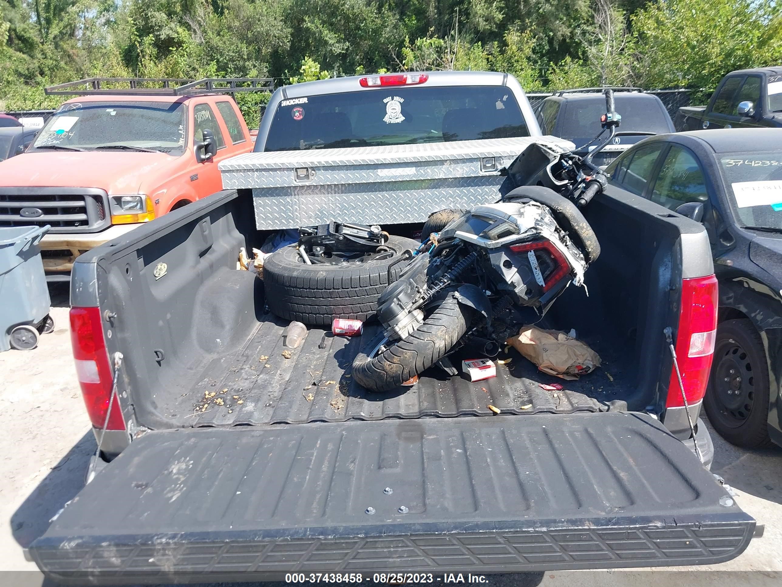 Photo 11 VIN: 2GCEK19J671598112 - CHEVROLET SILVERADO 