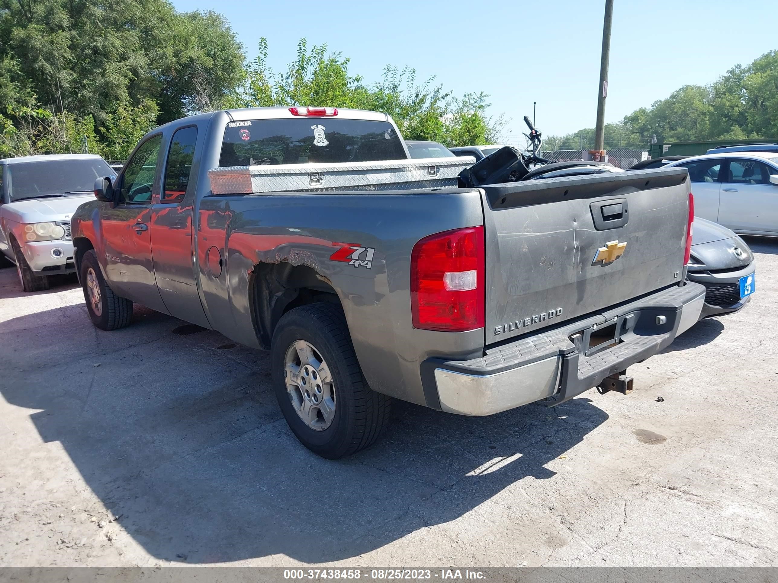 Photo 2 VIN: 2GCEK19J671598112 - CHEVROLET SILVERADO 