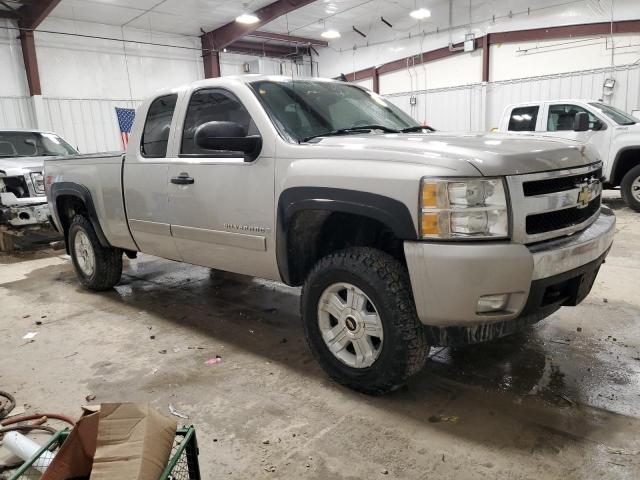 Photo 3 VIN: 2GCEK19J781275737 - CHEVROLET SILVERADO 