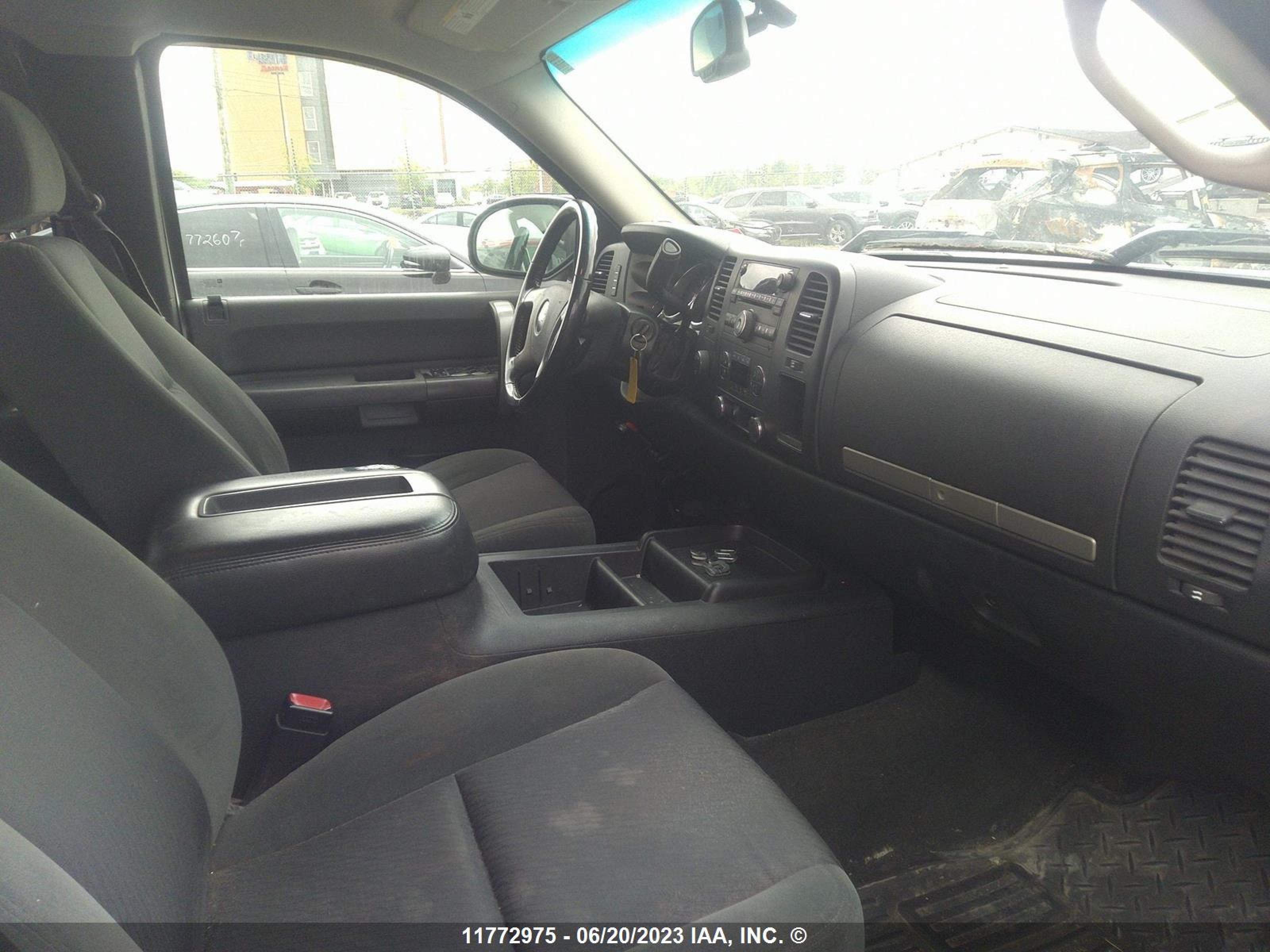 Photo 4 VIN: 2GCEK19J871570814 - CHEVROLET SILVERADO 