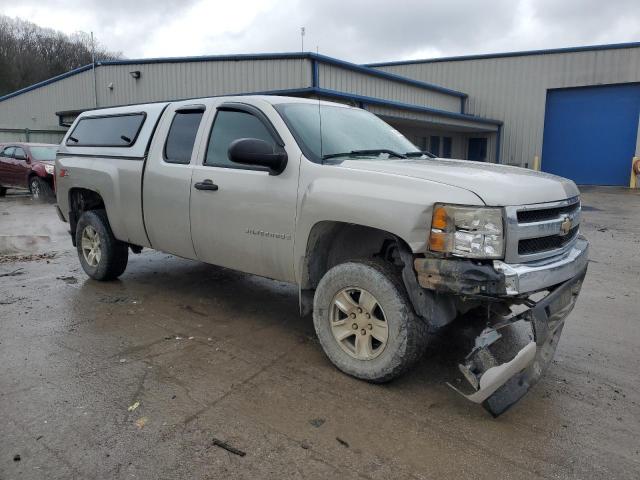 Photo 3 VIN: 2GCEK19J881103619 - CHEVROLET SILVERADO 