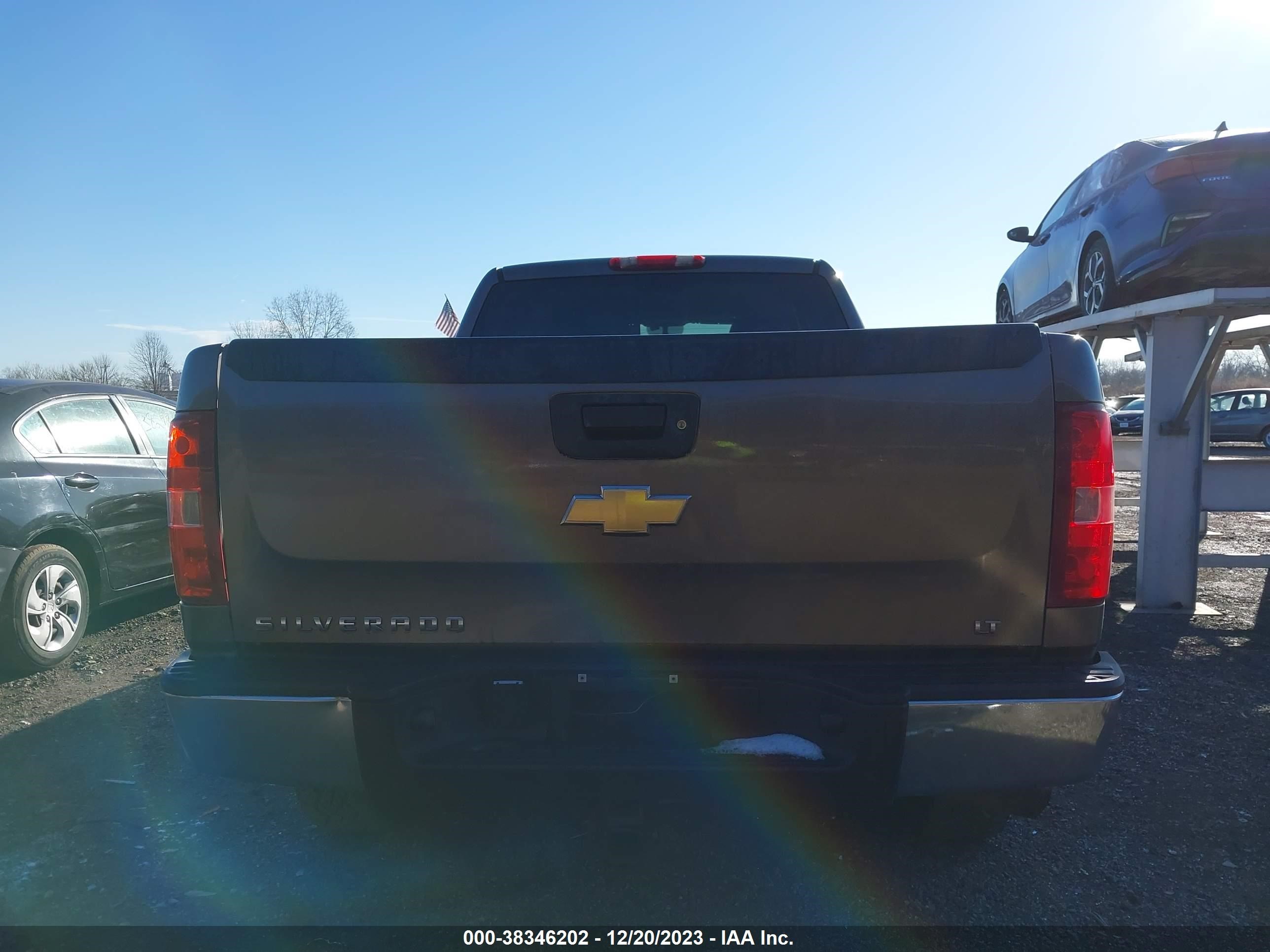 Photo 16 VIN: 2GCEK19J881223257 - CHEVROLET SILVERADO 