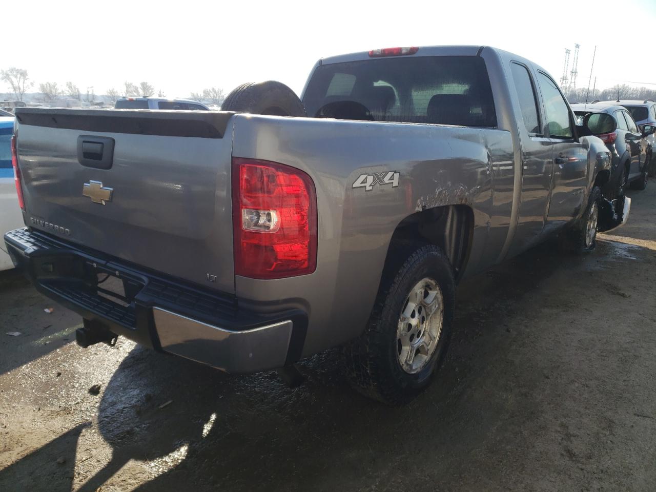 Photo 2 VIN: 2GCEK19J881249048 - CHEVROLET SILVERADO 