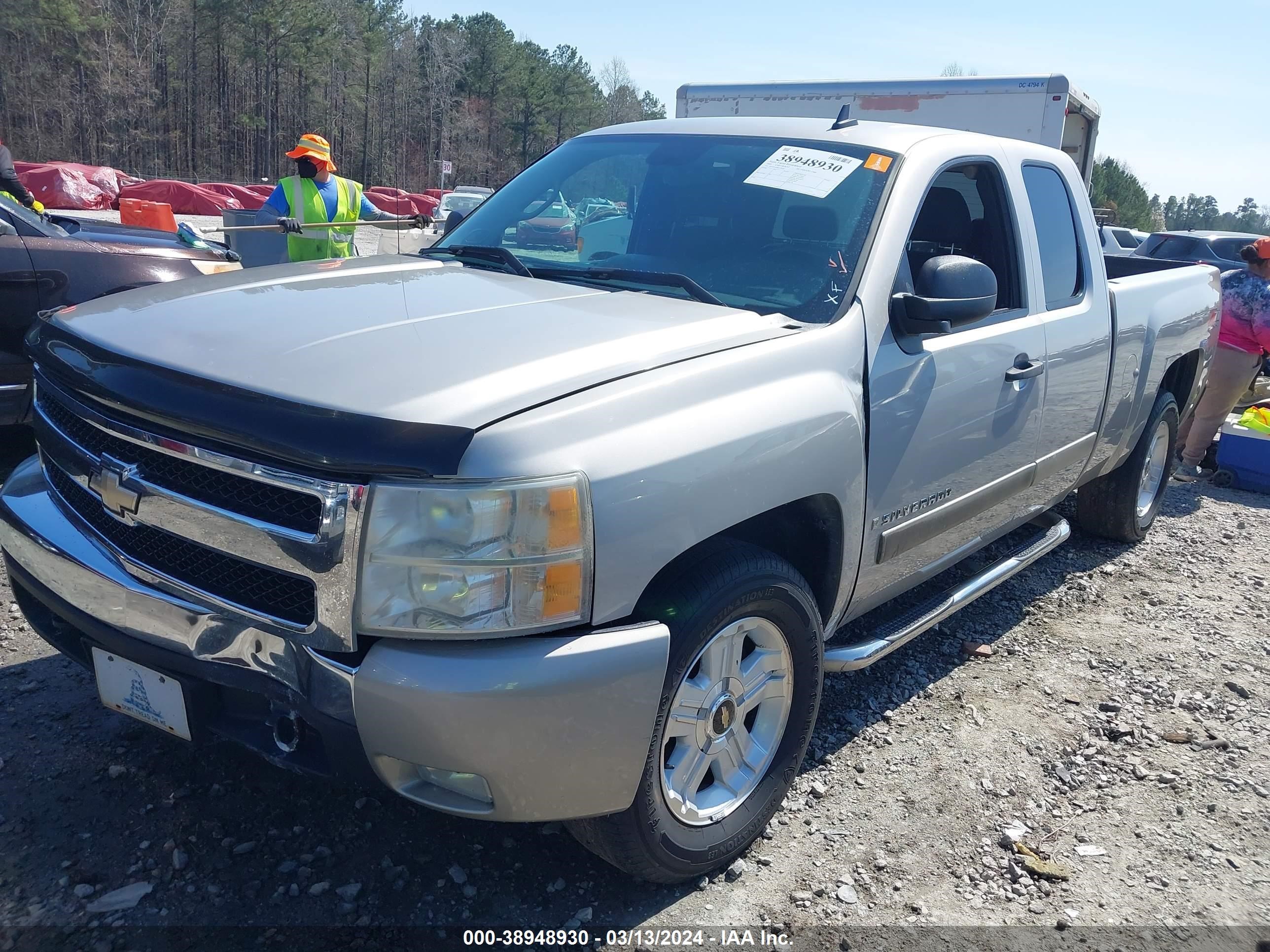 Photo 1 VIN: 2GCEK19J881270286 - CHEVROLET SILVERADO 