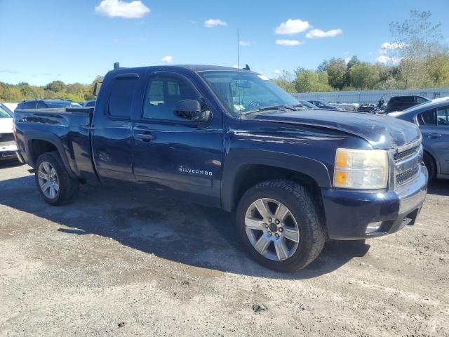 Photo 3 VIN: 2GCEK19J981107212 - CHEVROLET SILVERADO 