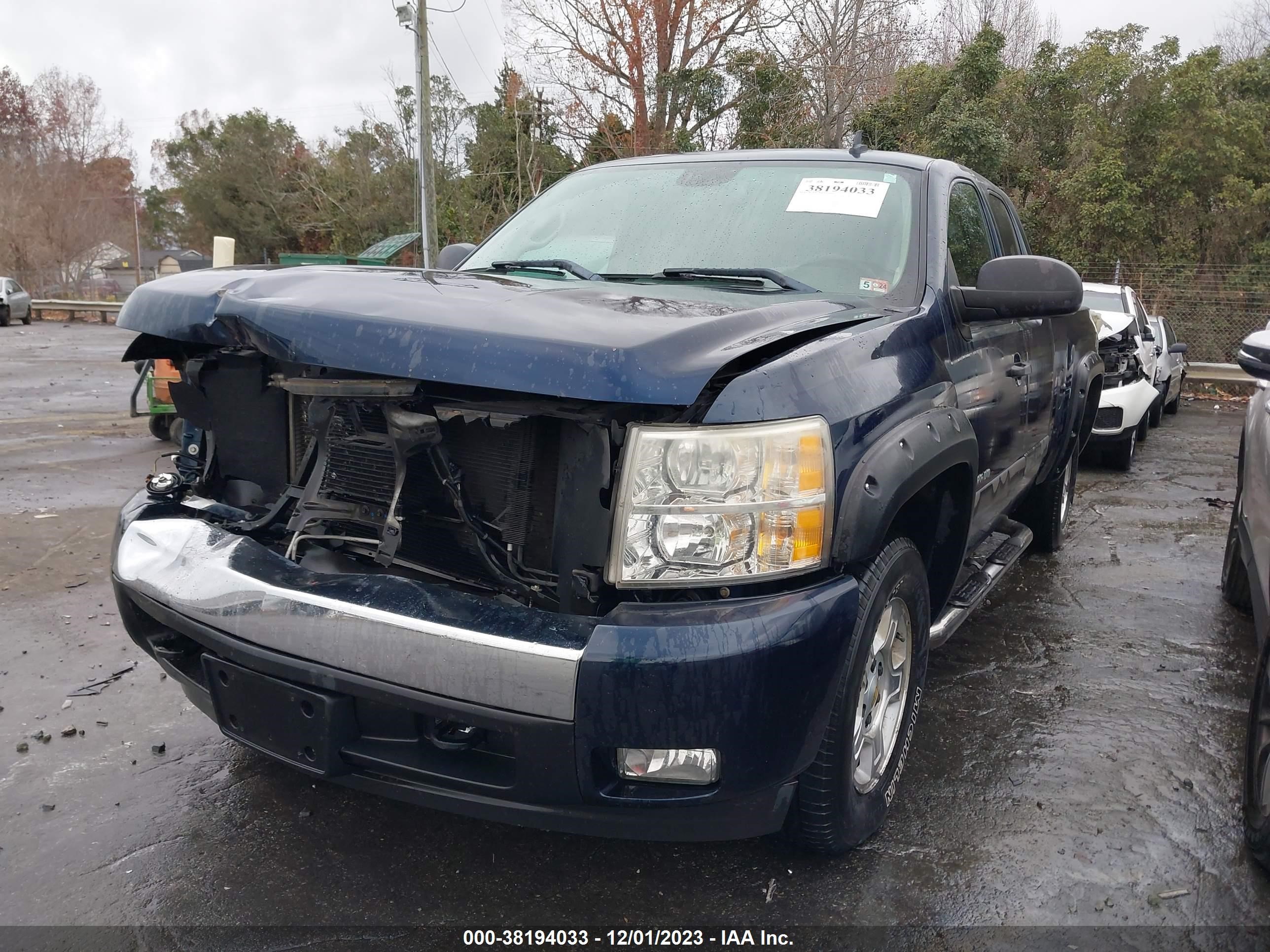 Photo 1 VIN: 2GCEK19J981307541 - CHEVROLET SILVERADO 