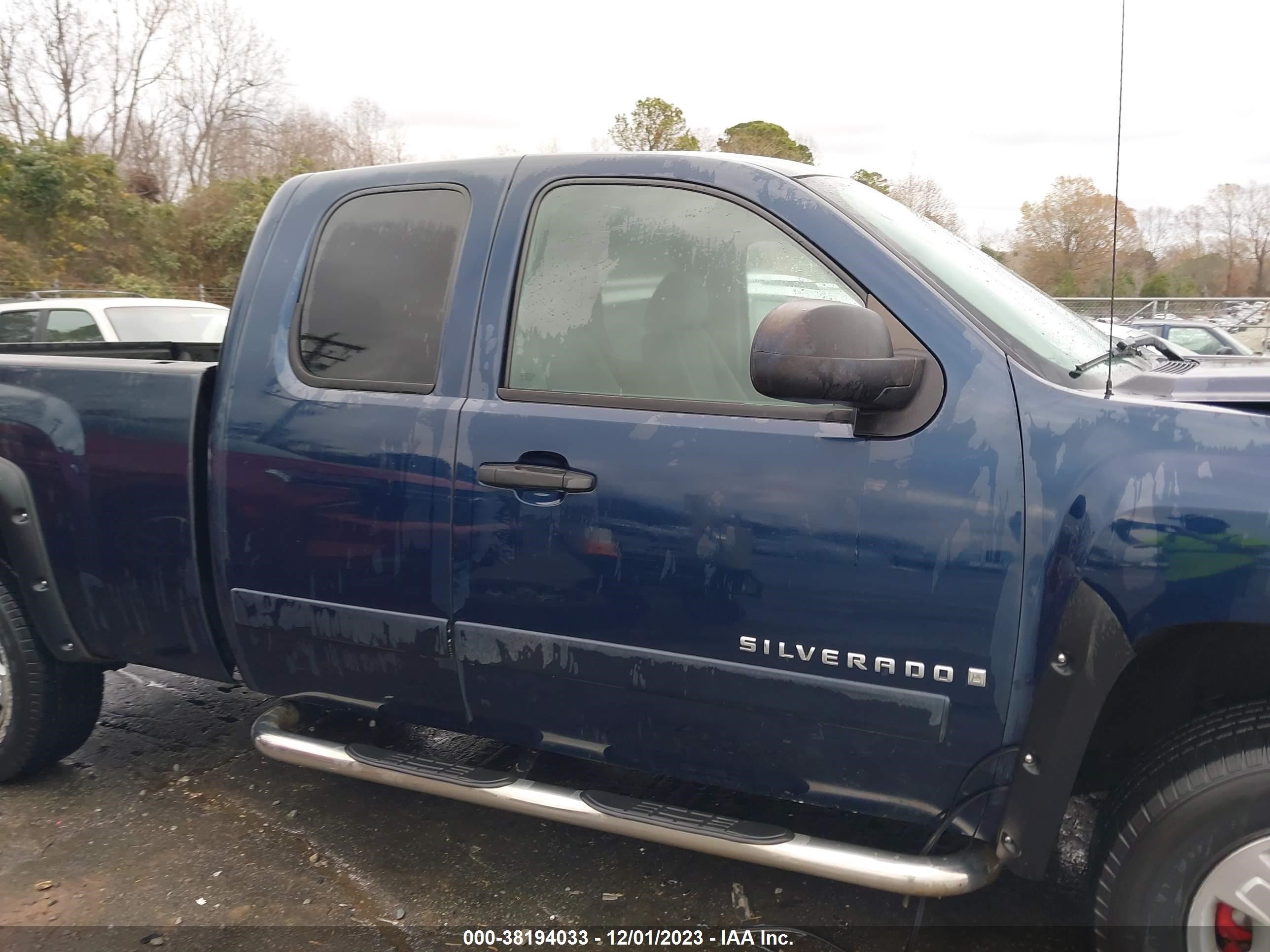 Photo 12 VIN: 2GCEK19J981307541 - CHEVROLET SILVERADO 