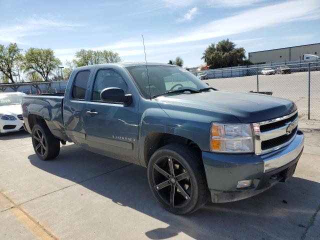 Photo 3 VIN: 2GCEK19JX81267485 - CHEVROLET SILVERADO 