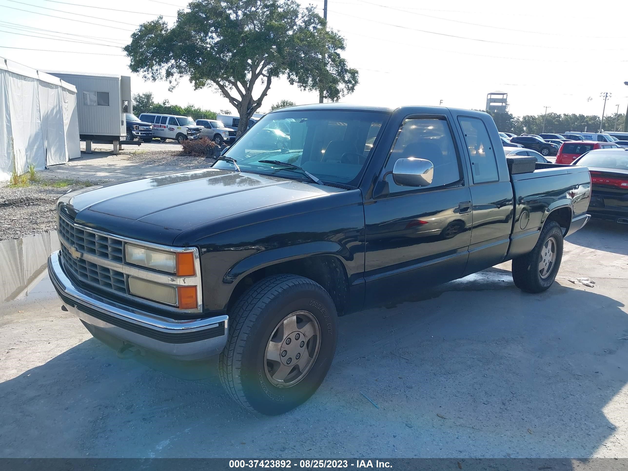 Photo 1 VIN: 2GCEK19K6P1122645 - CHEVROLET GMT-400 