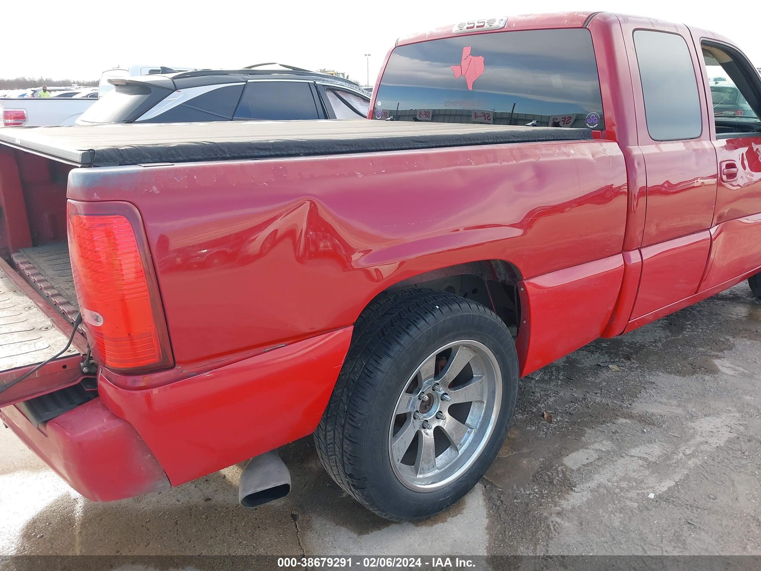 Photo 16 VIN: 2GCEK19N041215103 - CHEVROLET SILVERADO 