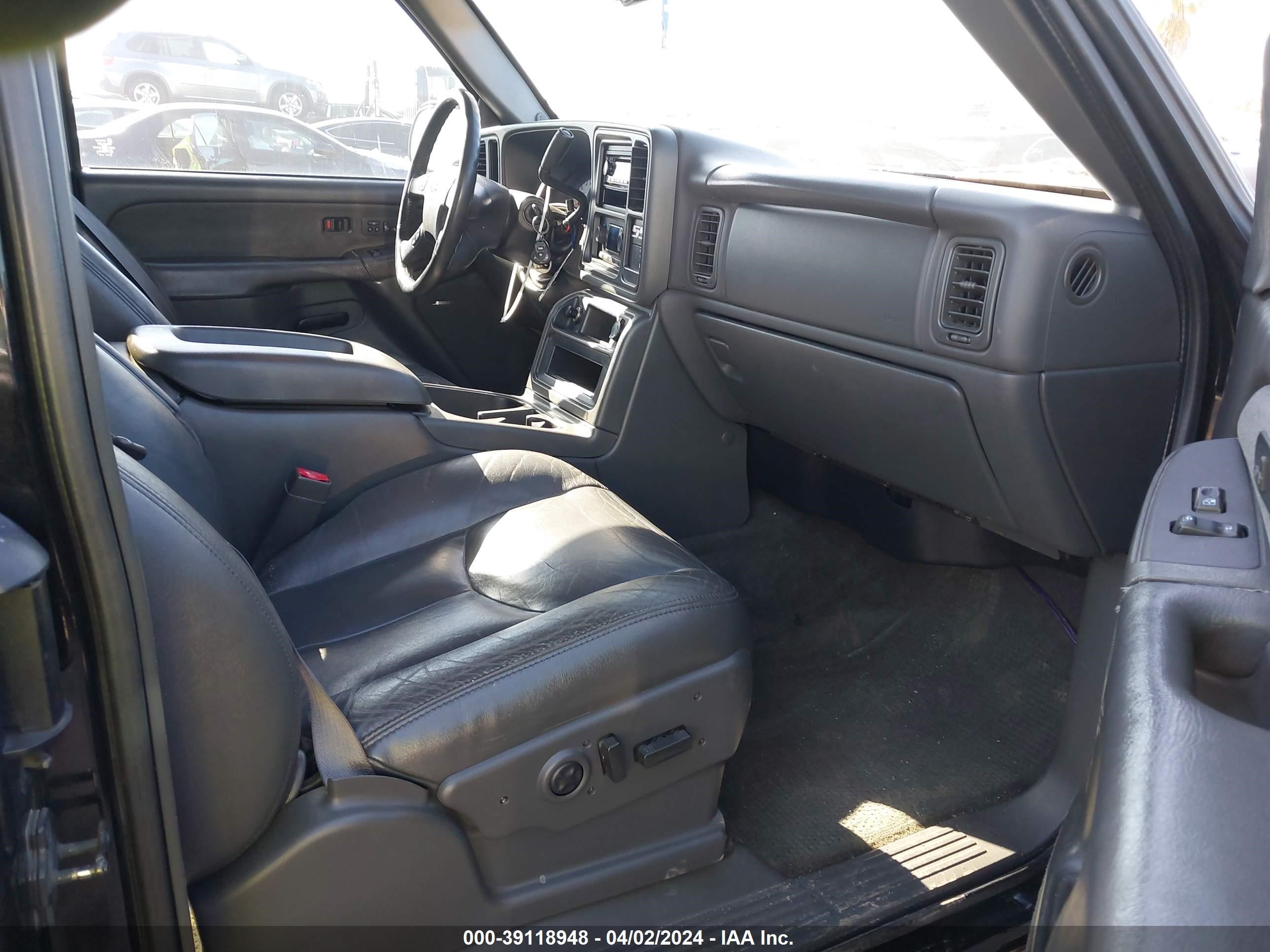 Photo 4 VIN: 2GCEK19N931375110 - CHEVROLET SILVERADO 