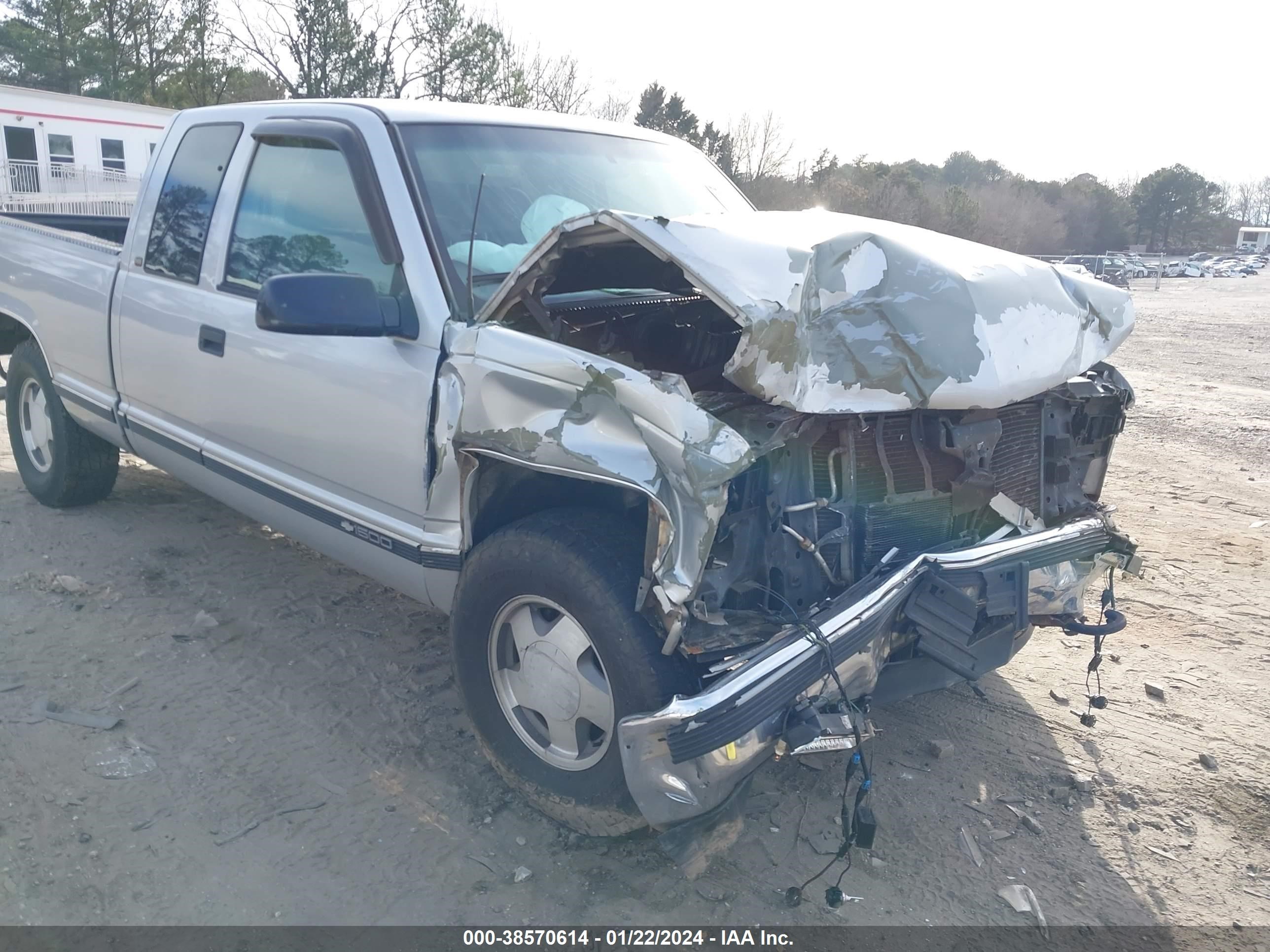 Photo 5 VIN: 2GCEK19R7V1255568 - CHEVROLET S-10 PICKUP 