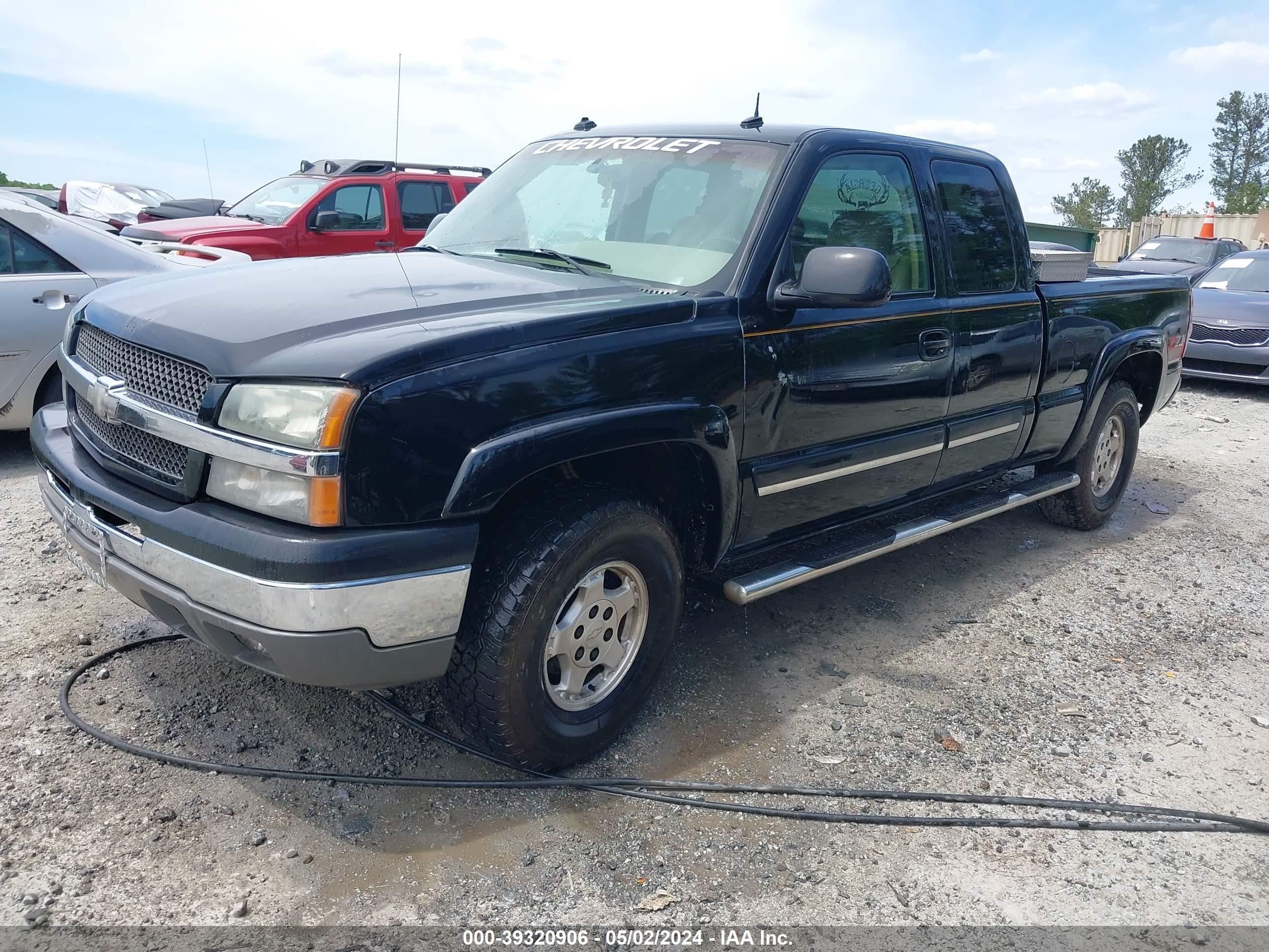 Photo 1 VIN: 2GCEK19T031183556 - CHEVROLET SILVERADO 