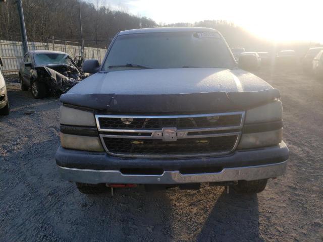 Photo 4 VIN: 2GCEK19T031244324 - CHEVROLET SILVERADO 