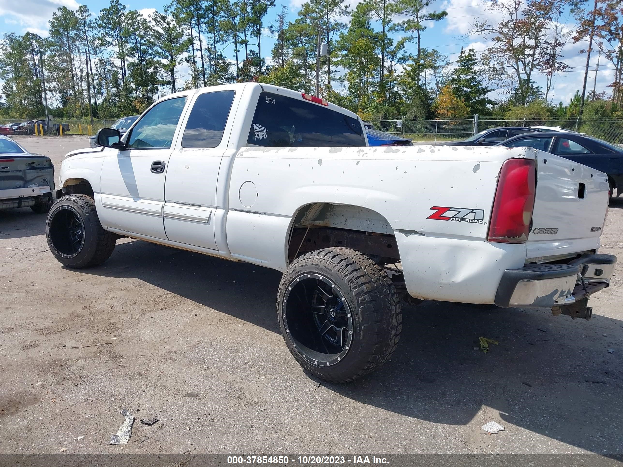 Photo 2 VIN: 2GCEK19T131255820 - CHEVROLET SILVERADO 