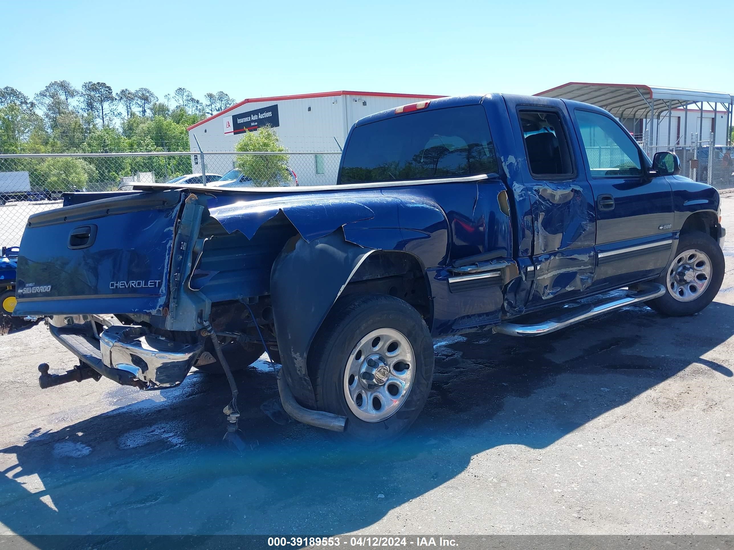 Photo 3 VIN: 2GCEK19T211220247 - CHEVROLET SILVERADO 