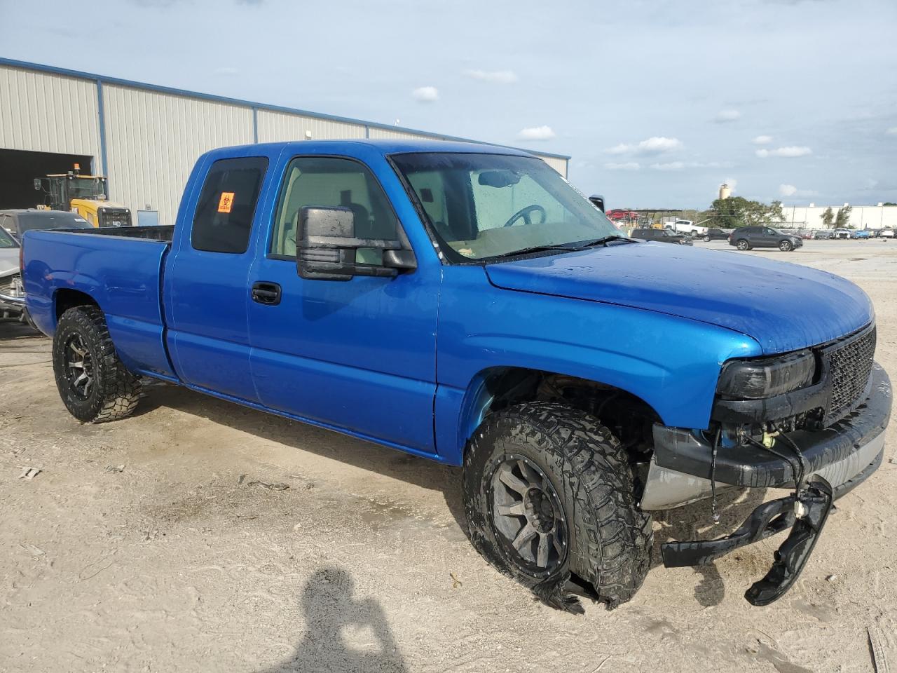 Photo 3 VIN: 2GCEK19T2X1126202 - CHEVROLET SILVERADO 