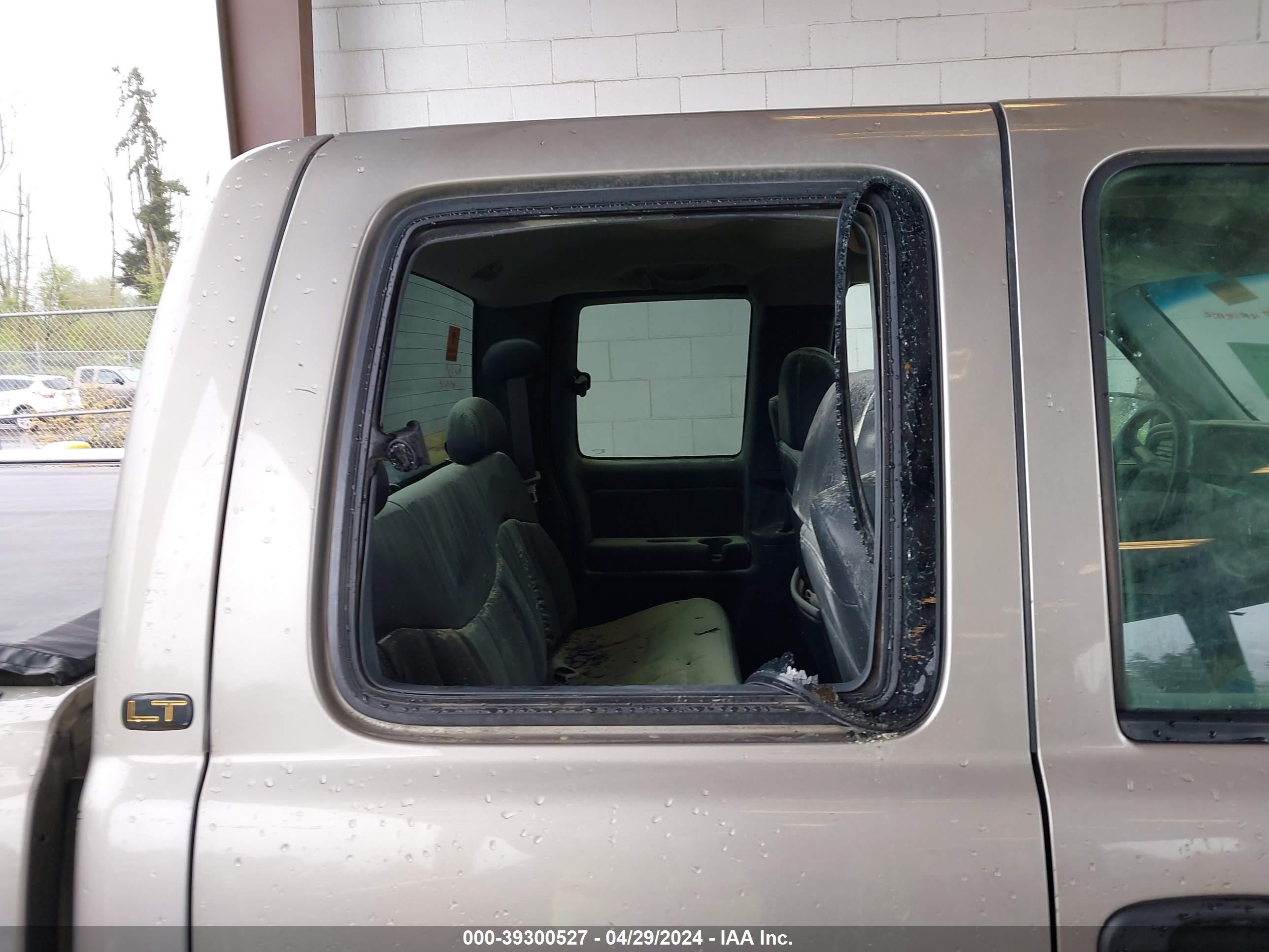 Photo 10 VIN: 2GCEK19T321238399 - CHEVROLET SILVERADO 