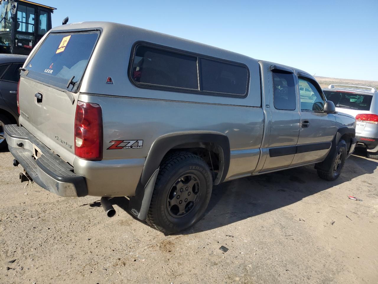 Photo 2 VIN: 2GCEK19T331134741 - CHEVROLET SILVERADO 