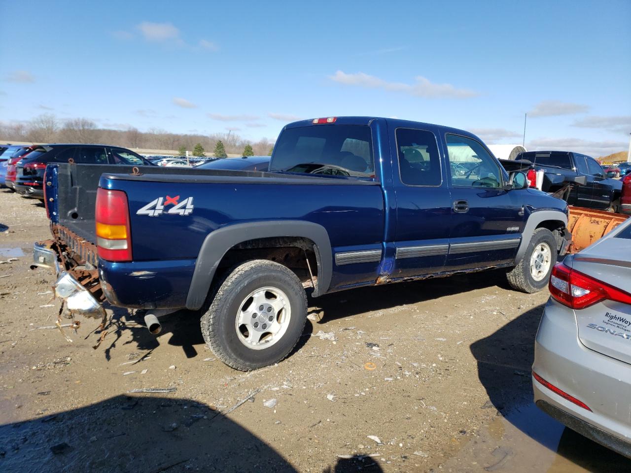 Photo 2 VIN: 2GCEK19T4Y1225671 - CHEVROLET SILVERADO 