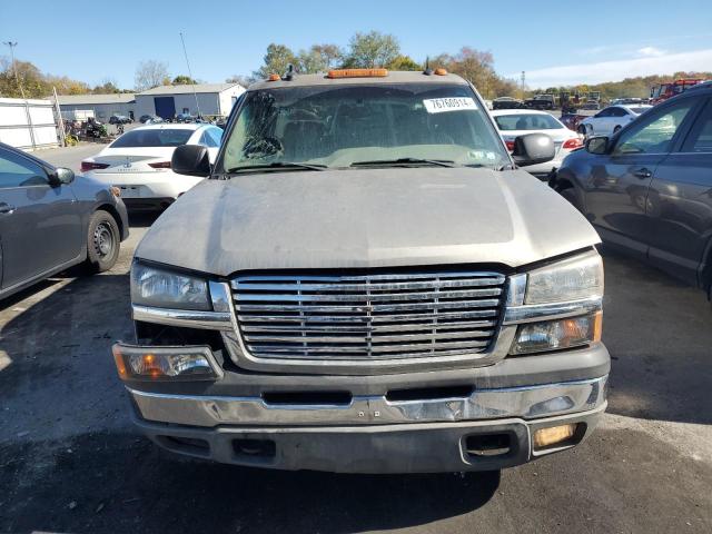 Photo 4 VIN: 2GCEK19T531113132 - CHEVROLET SILVERADO 