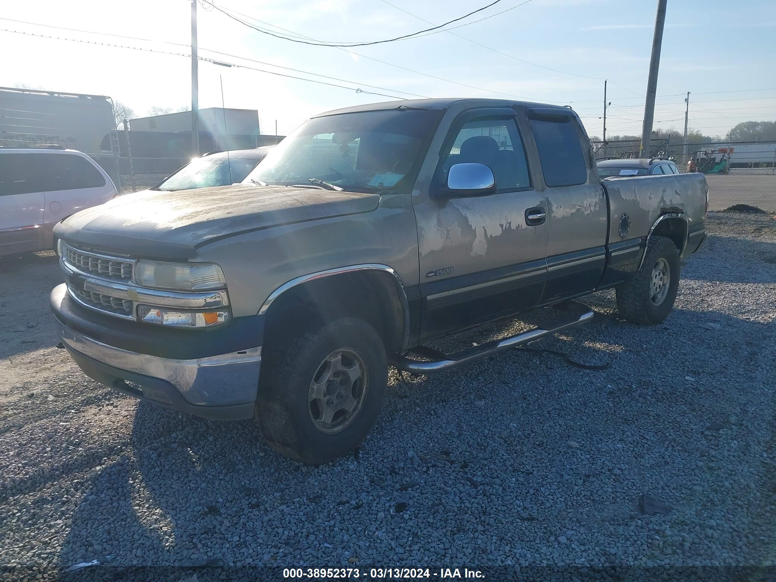 Photo 1 VIN: 2GCEK19T5X1183882 - CHEVROLET SILVERADO 