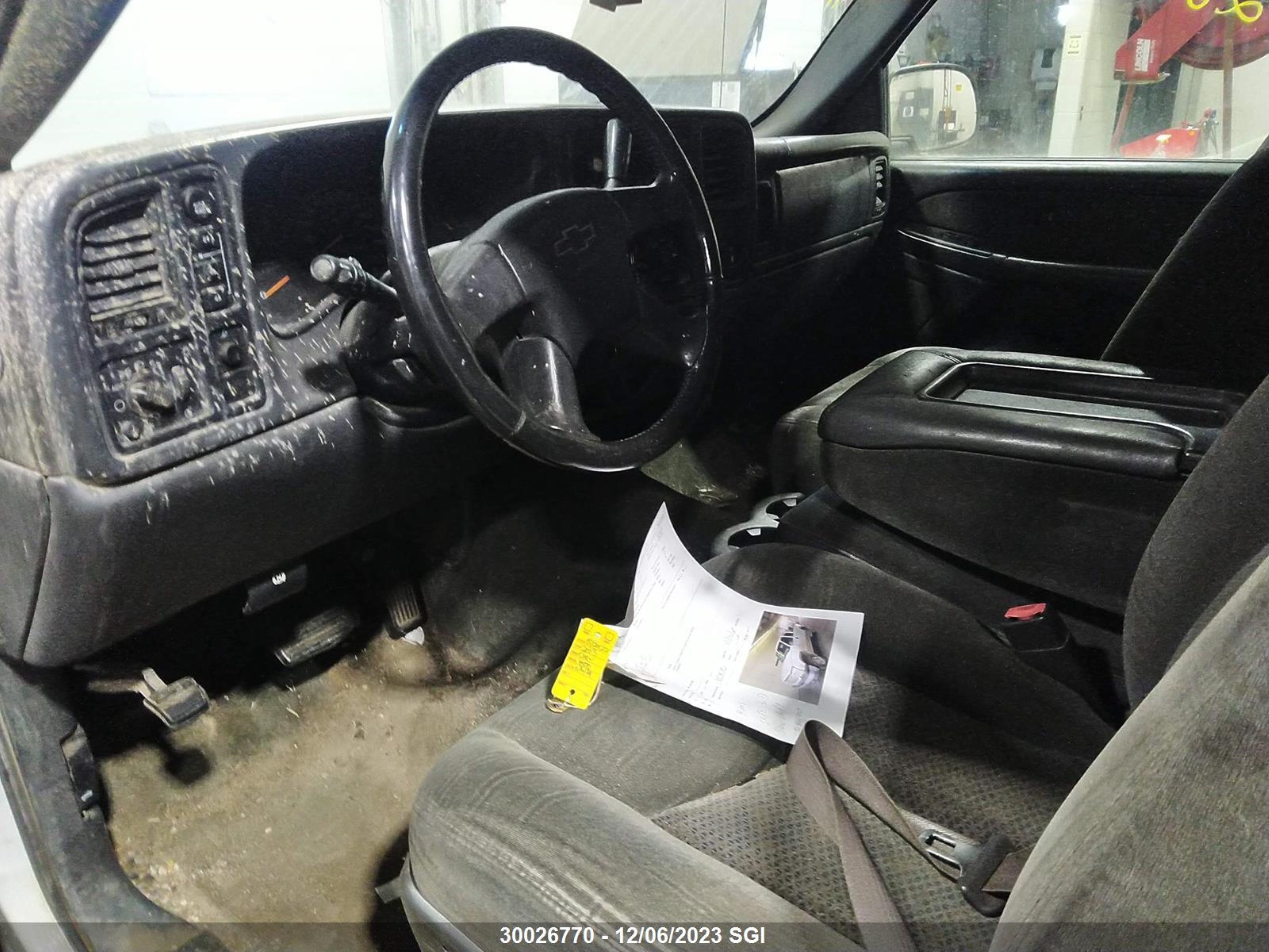 Photo 10 VIN: 2GCEK19T631410362 - CHEVROLET SILVERADO 