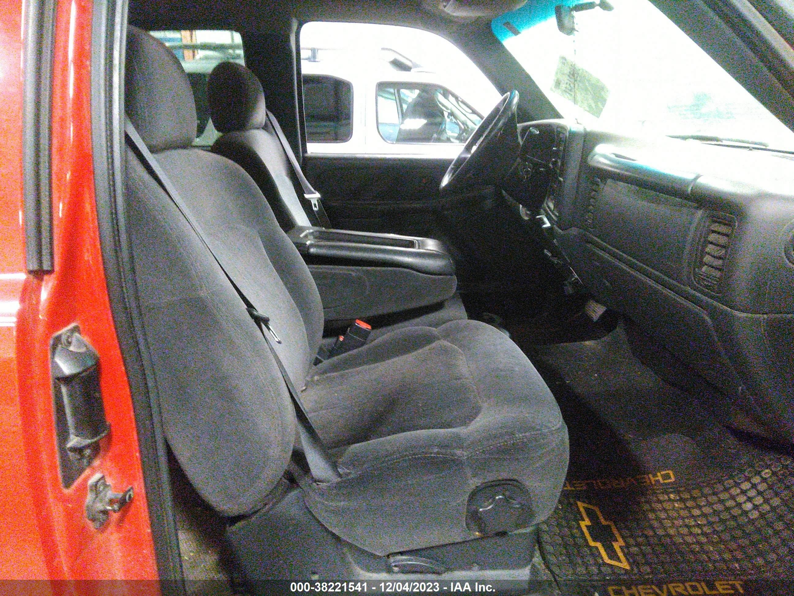 Photo 4 VIN: 2GCEK19T721252743 - CHEVROLET SILVERADO 