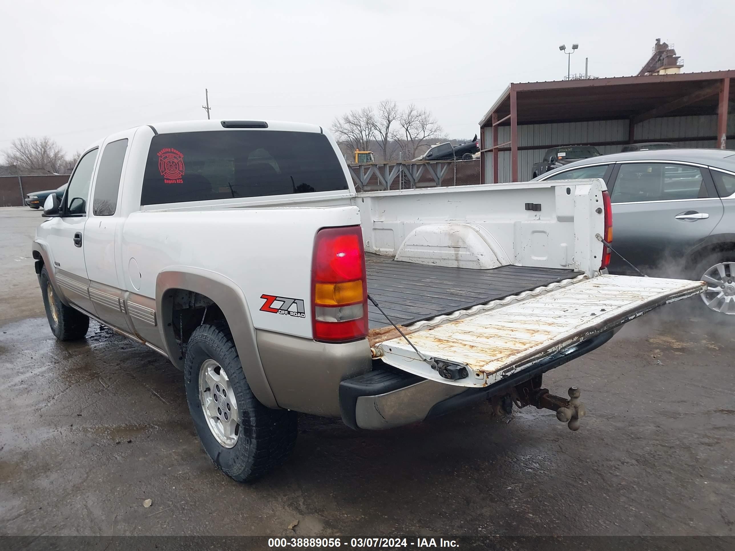 Photo 2 VIN: 2GCEK19T721378312 - CHEVROLET SILVERADO 