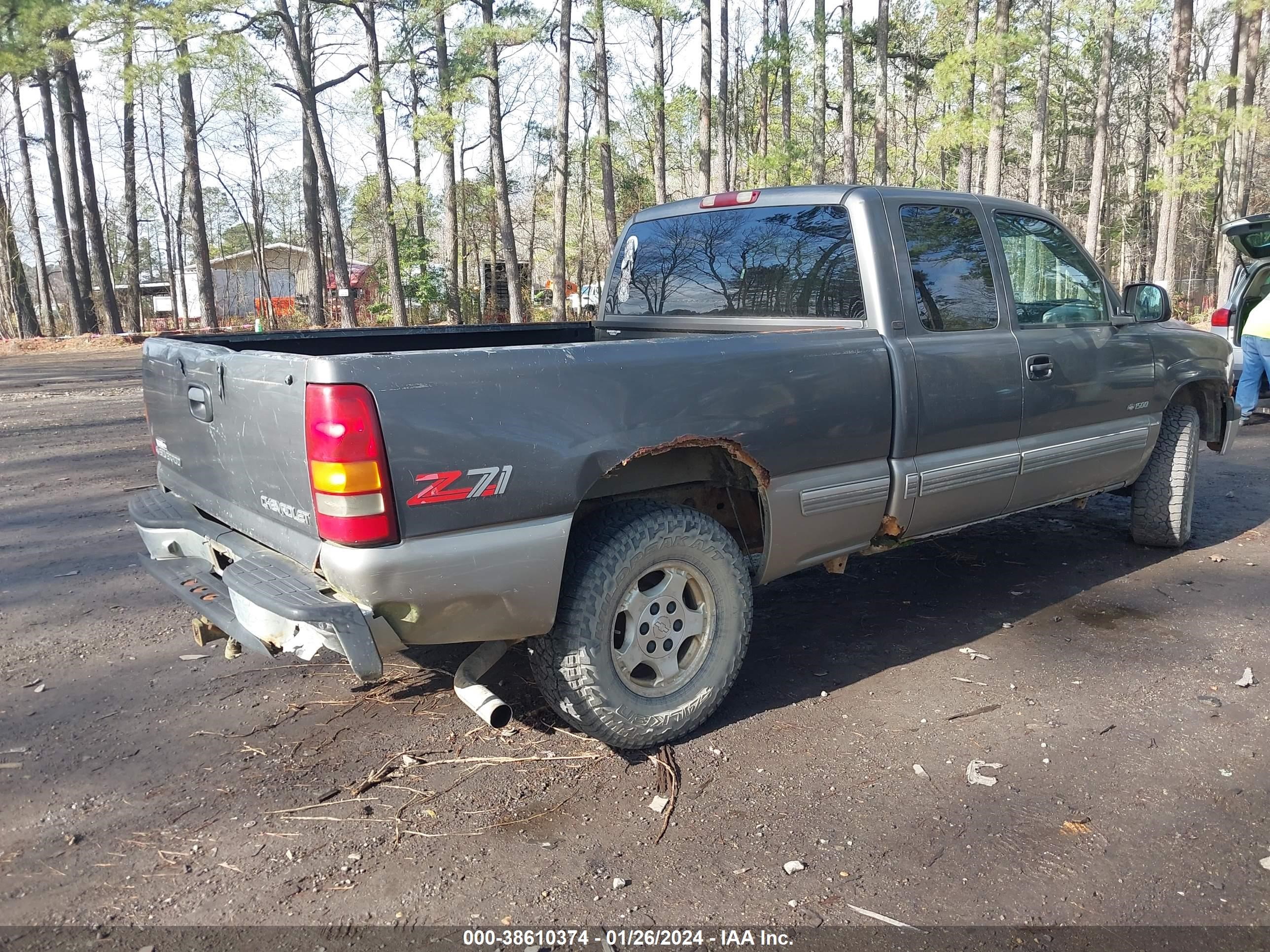 Photo 3 VIN: 2GCEK19T7X1108231 - CHEVROLET SILVERADO 