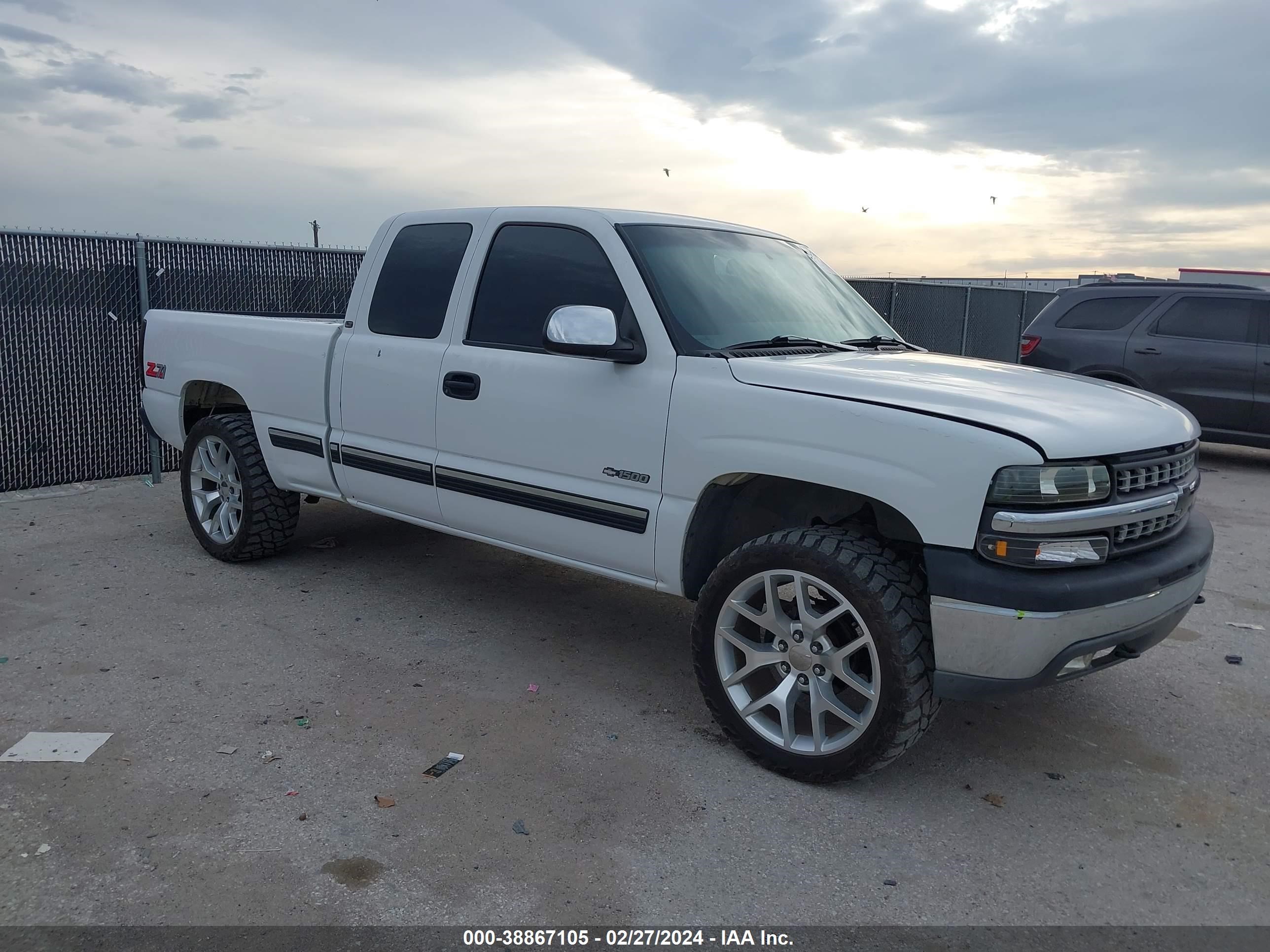 Photo 1 VIN: 2GCEK19T7X1231222 - CHEVROLET SILVERADO 