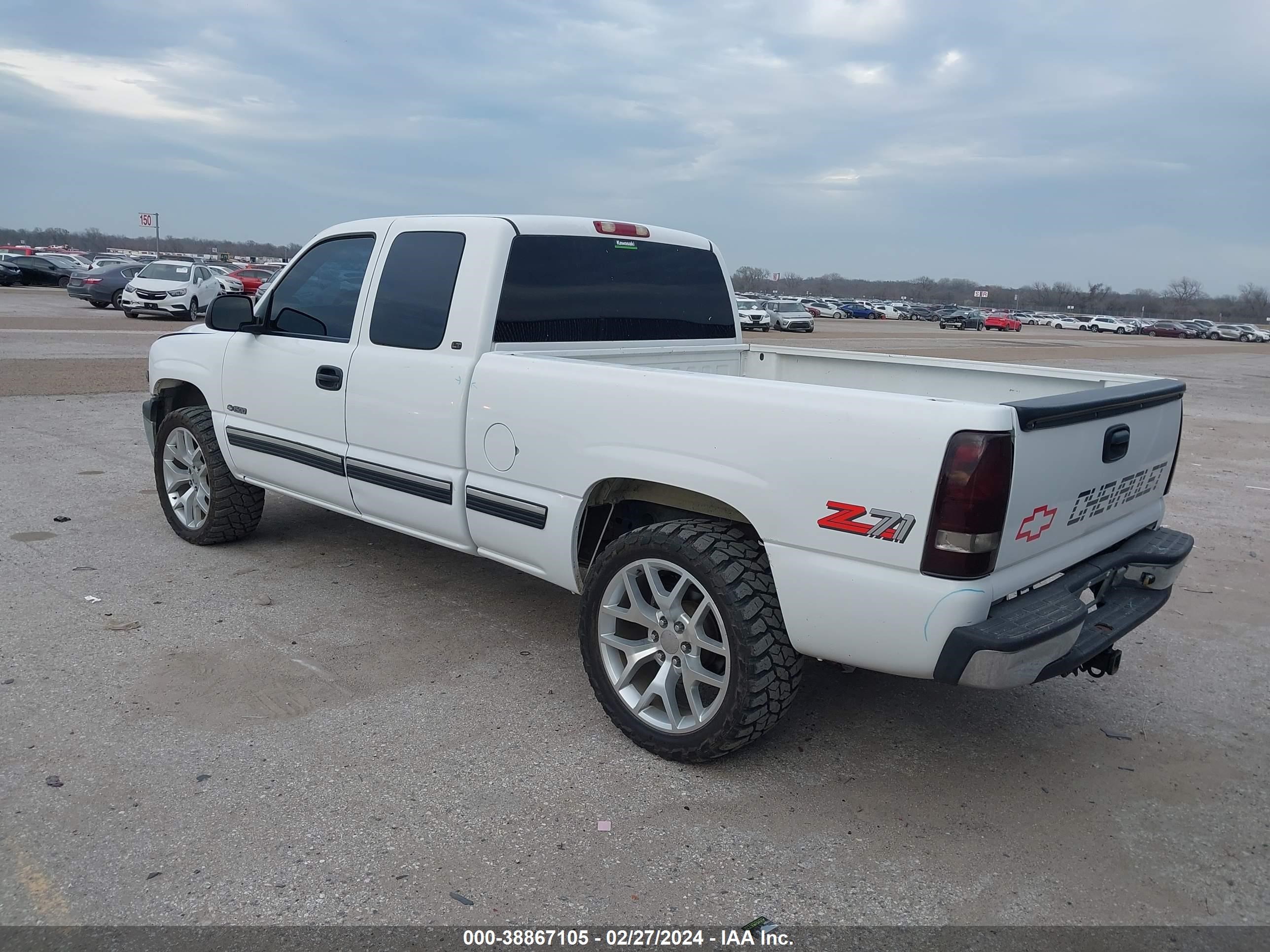 Photo 3 VIN: 2GCEK19T7X1231222 - CHEVROLET SILVERADO 