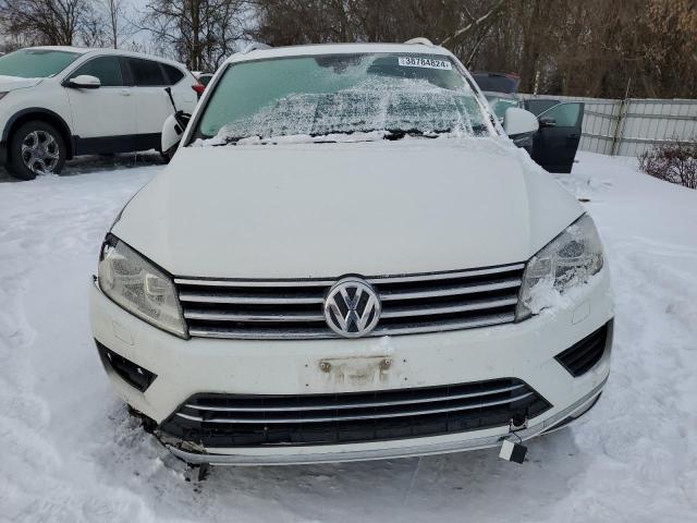 Photo 4 VIN: 2GCEK19T811357421 - VOLKSWAGEN TOUAREG 