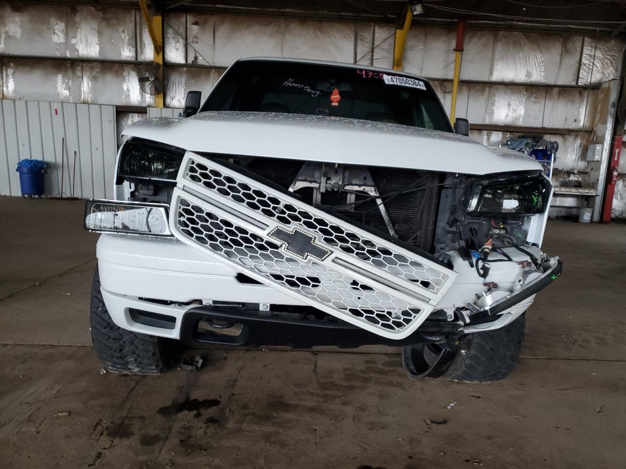 Photo 4 VIN: 2GCEK19T841316582 - CHEVROLET SILVERADO 