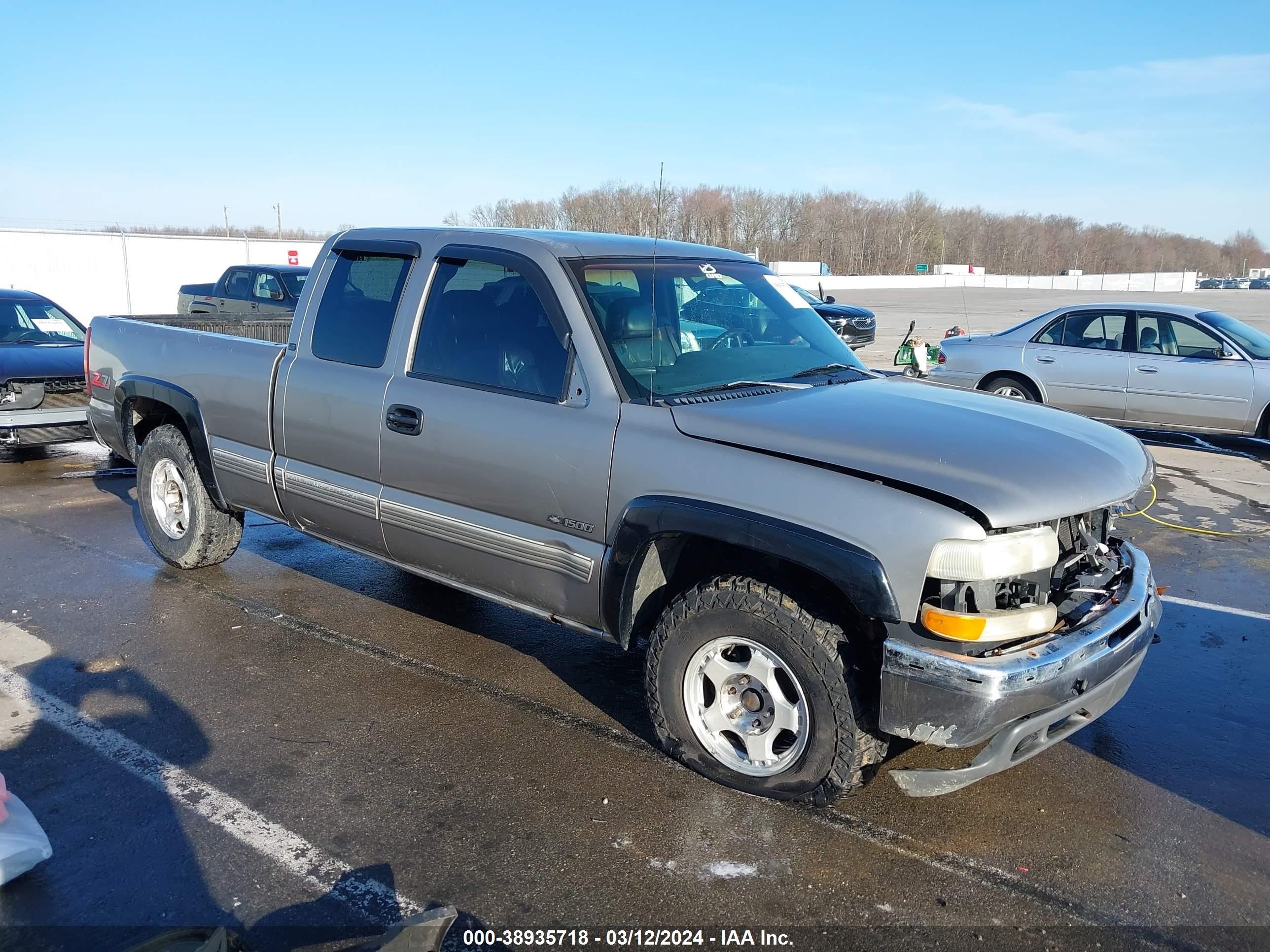 Photo 0 VIN: 2GCEK19T9X1215636 - CHEVROLET SILVERADO 