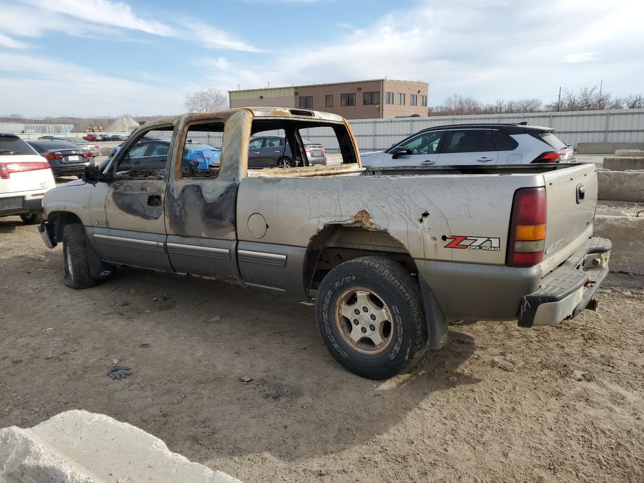 Photo 1 VIN: 2GCEK19TBY1140851 - CHEVROLET SILVERADO 