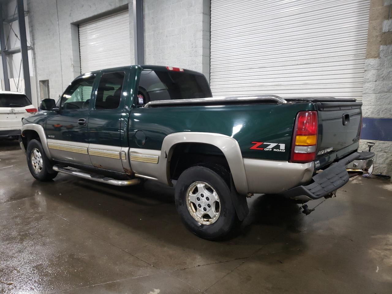 Photo 1 VIN: 2GCEK19TX11335548 - CHEVROLET SILVERADO 