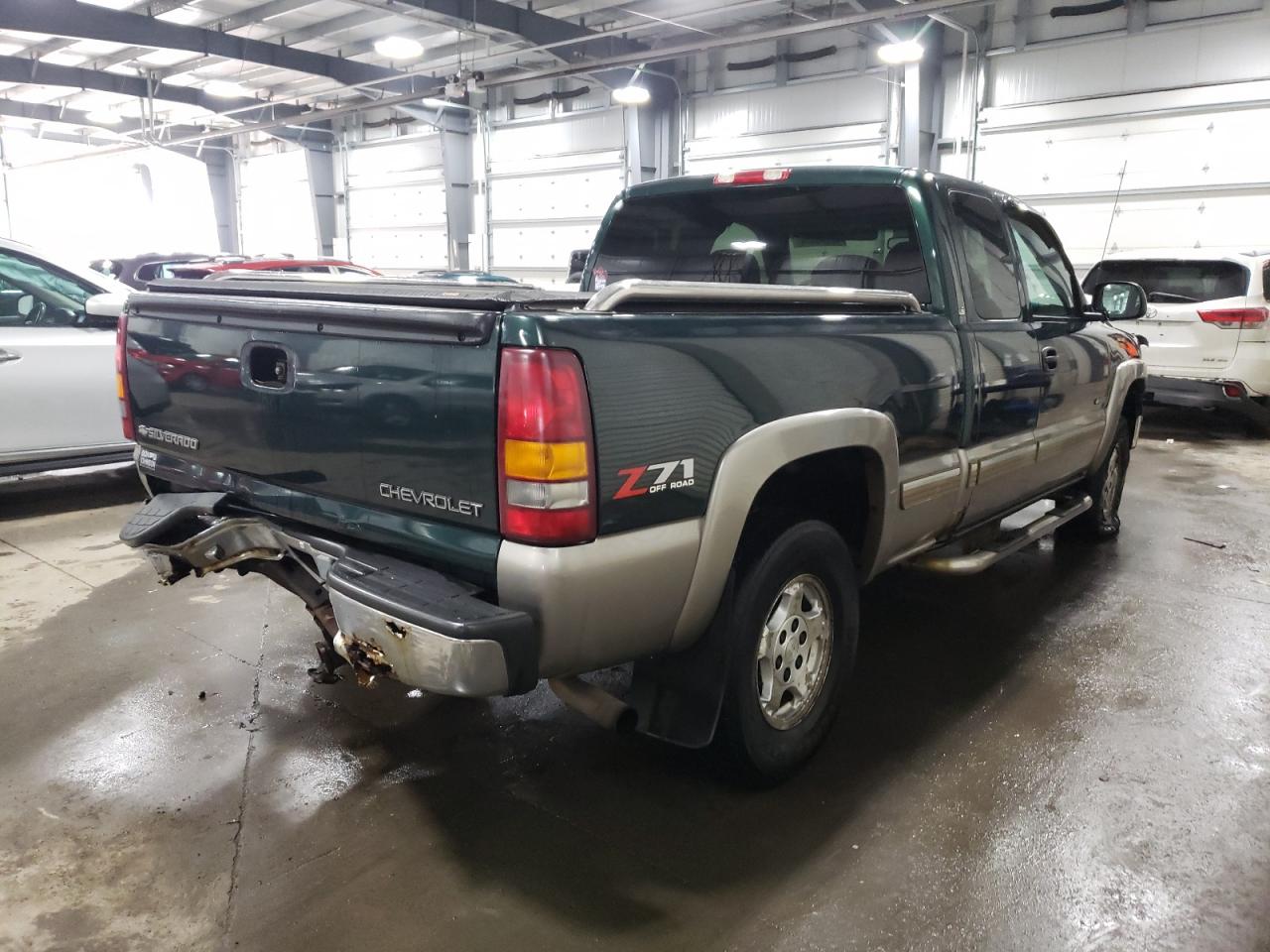 Photo 2 VIN: 2GCEK19TX11335548 - CHEVROLET SILVERADO 