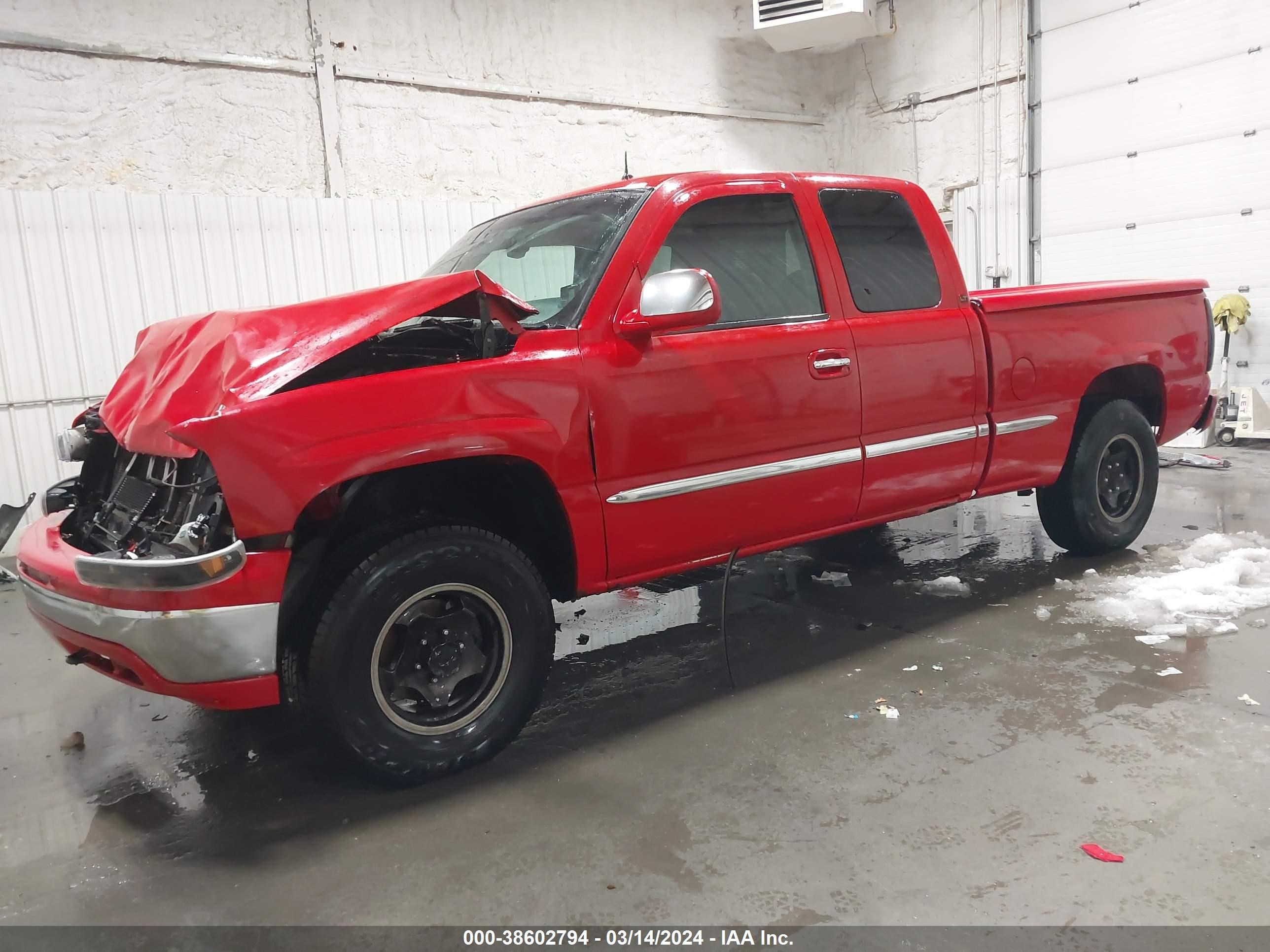 Photo 1 VIN: 2GCEK19TX21156802 - CHEVROLET SILVERADO 