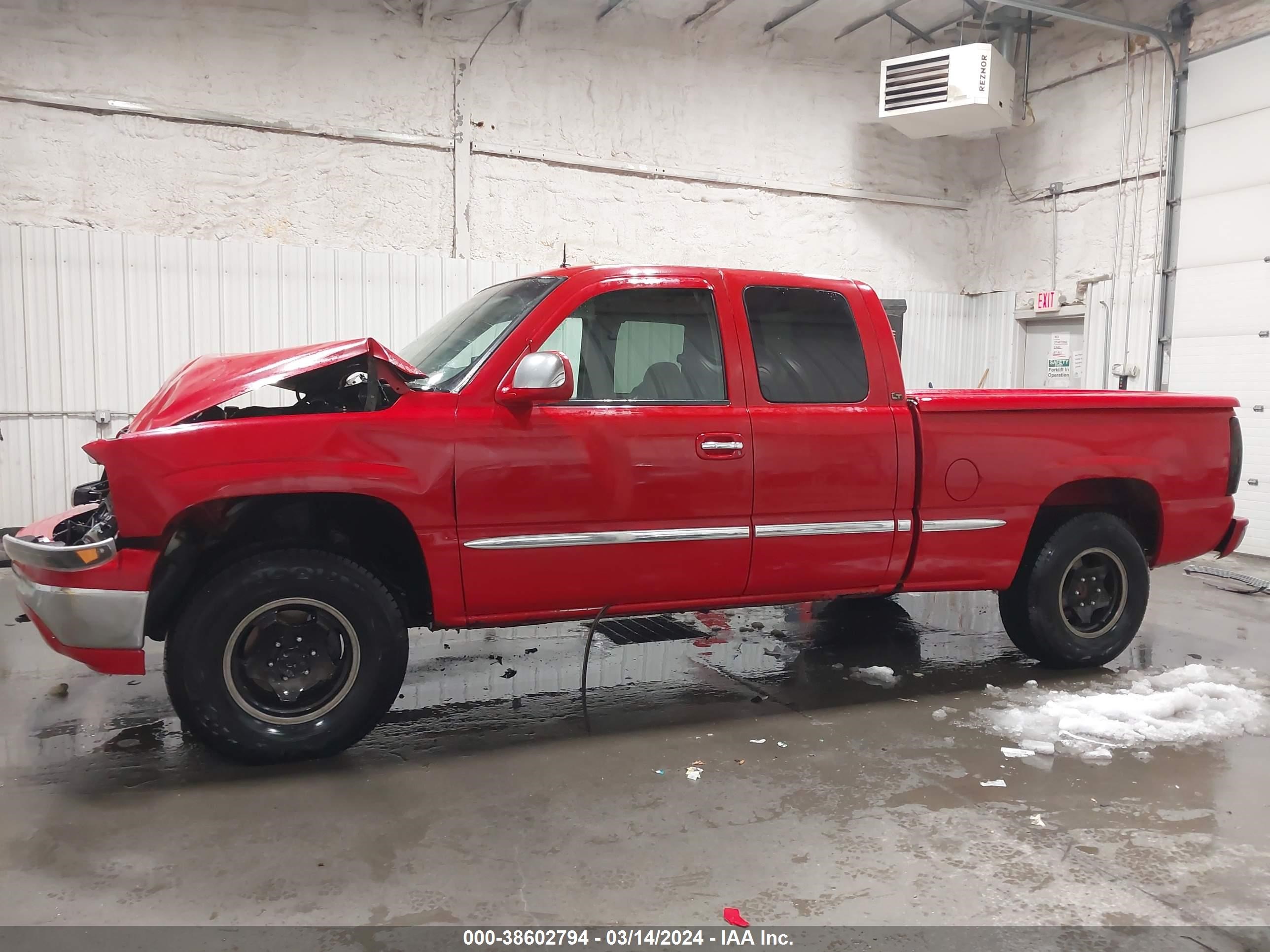 Photo 14 VIN: 2GCEK19TX21156802 - CHEVROLET SILVERADO 