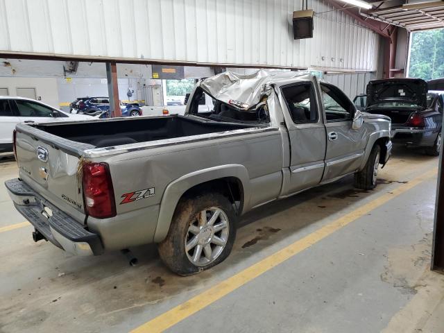 Photo 2 VIN: 2GCEK19TX31127009 - CHEVROLET SILVERADO 