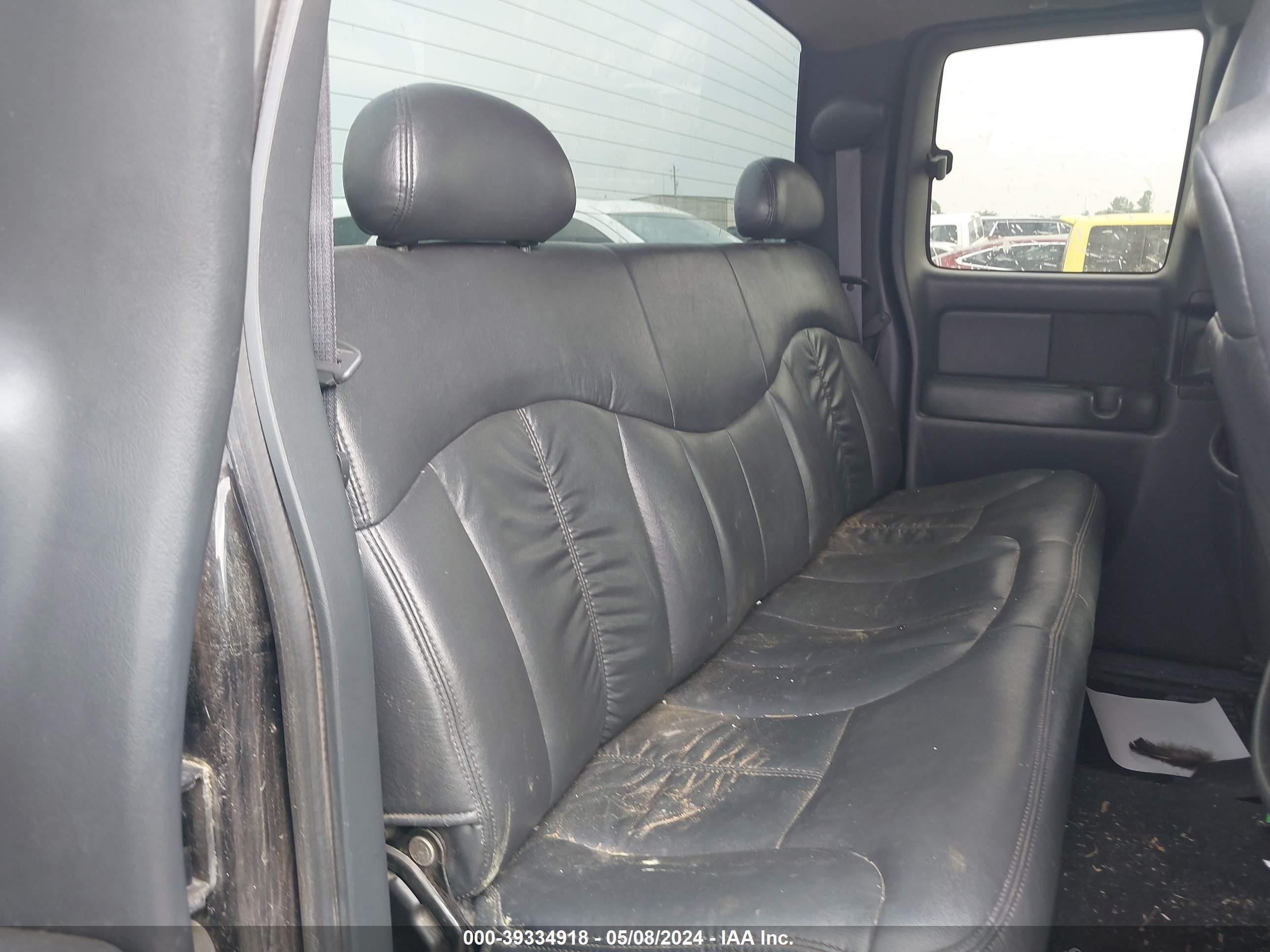 Photo 7 VIN: 2GCEK19TXY1348049 - CHEVROLET SILVERADO 