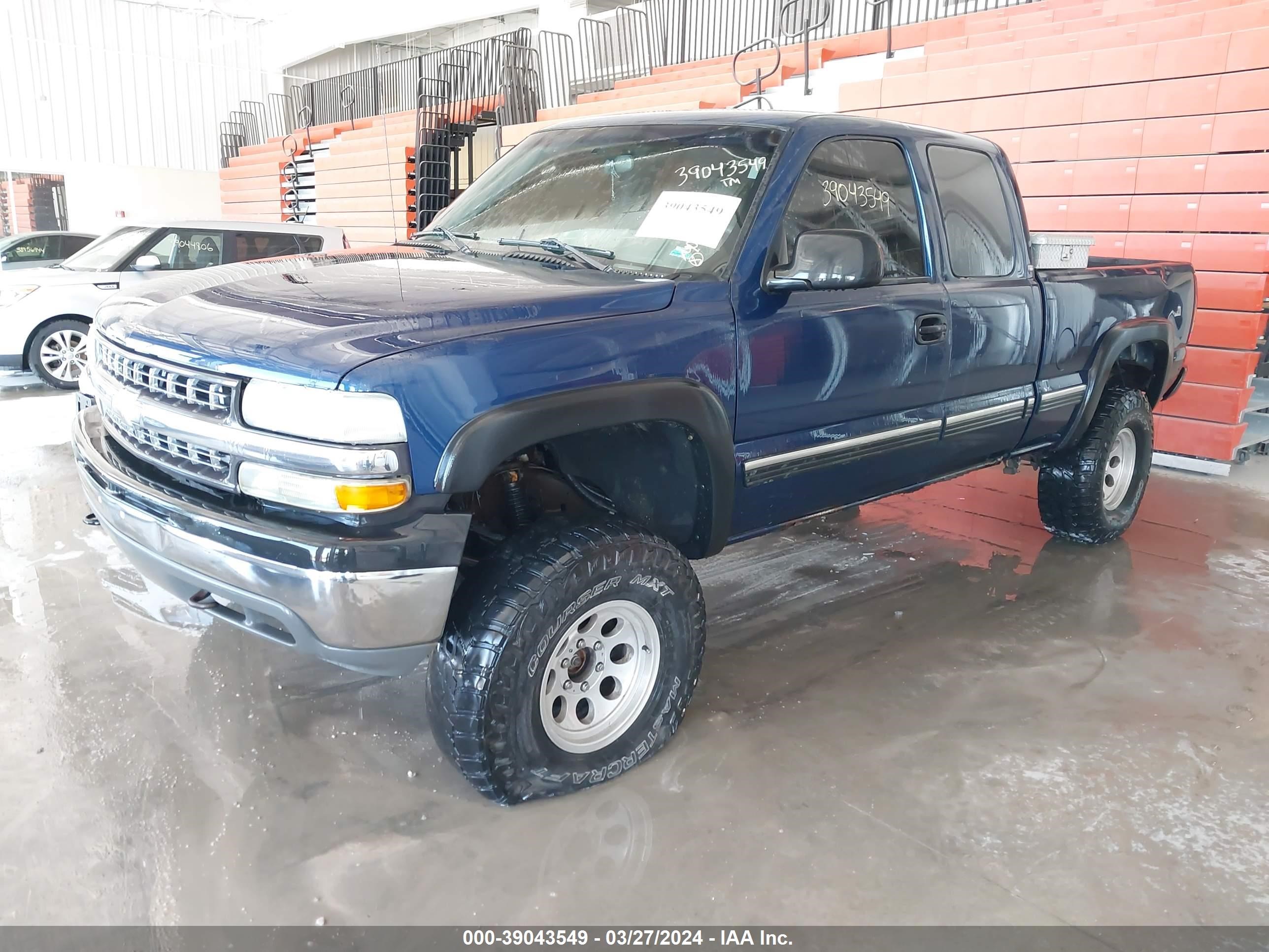 Photo 1 VIN: 2GCEK19V011283347 - CHEVROLET SILVERADO 